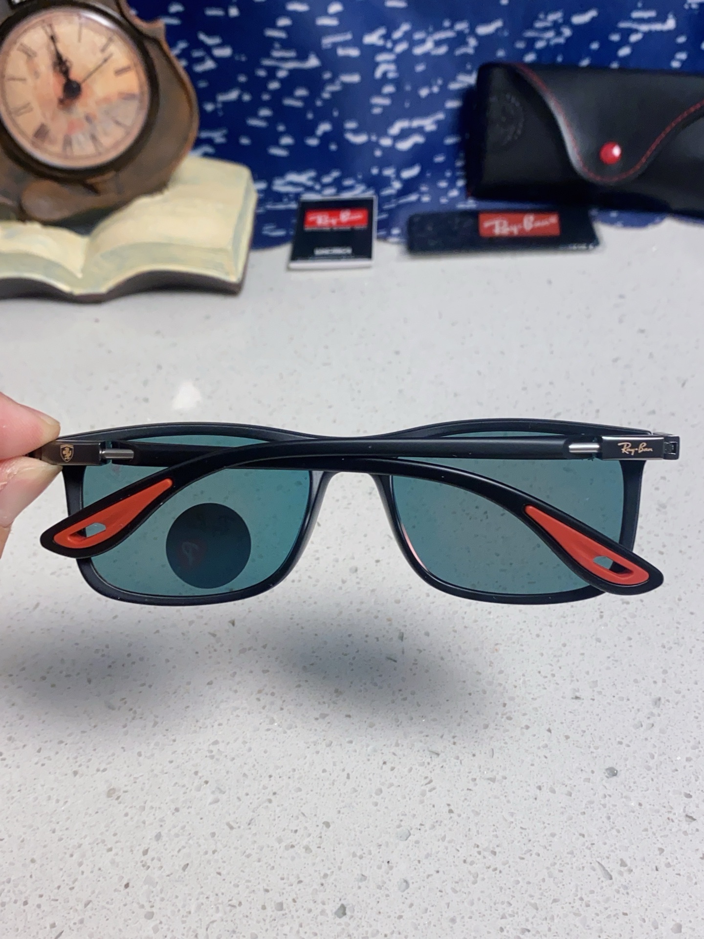  RayBan雷朋 2025新款 高清树脂太阳镜 高端板材墨镜徒步旅行者眼镜开车驾驶 型号RB4433M
