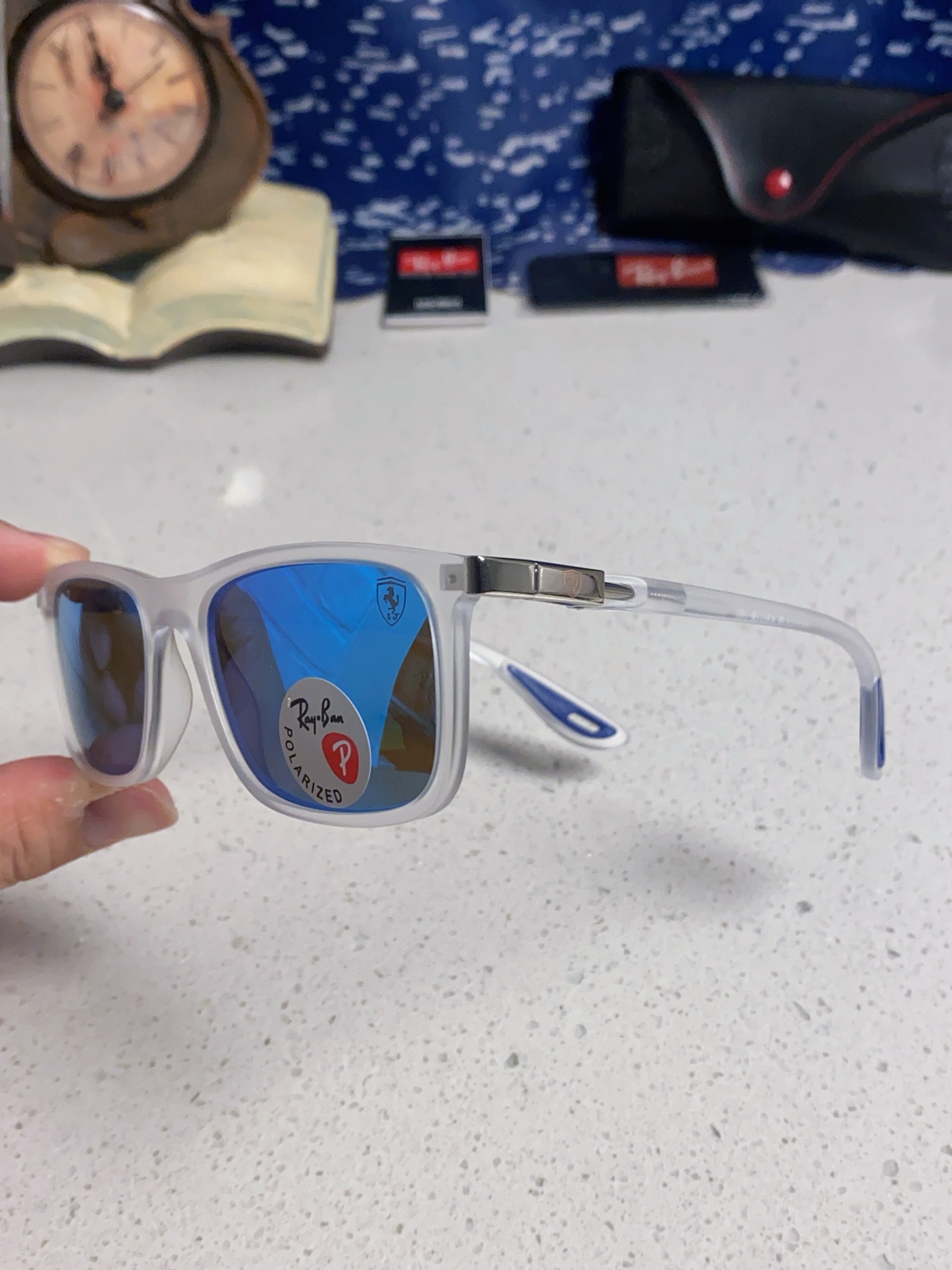  RayBan雷朋 2025新款 高清树脂太阳镜 高端板材墨镜徒步旅行者眼镜开车驾驶 型号RB4433M