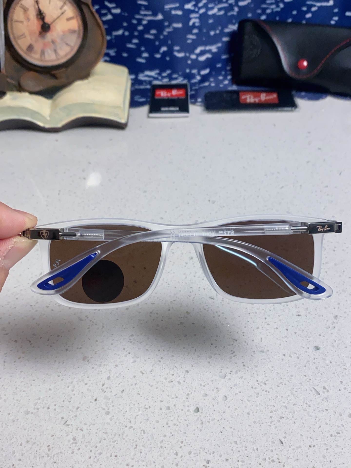  RayBan雷朋 2025新款 高清树脂太阳镜 高端板材墨镜徒步旅行者眼镜开车驾驶 型号RB4433M