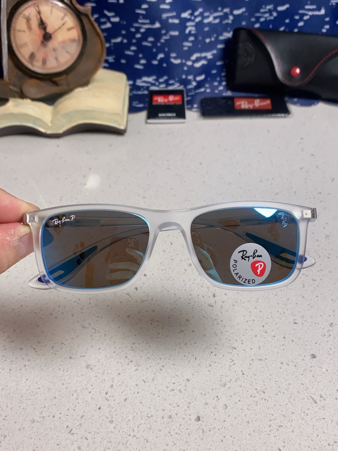  RayBan雷朋 2025新款 高清树脂太阳镜 高端板材墨镜徒步旅行者眼镜开车驾驶 型号RB4433M