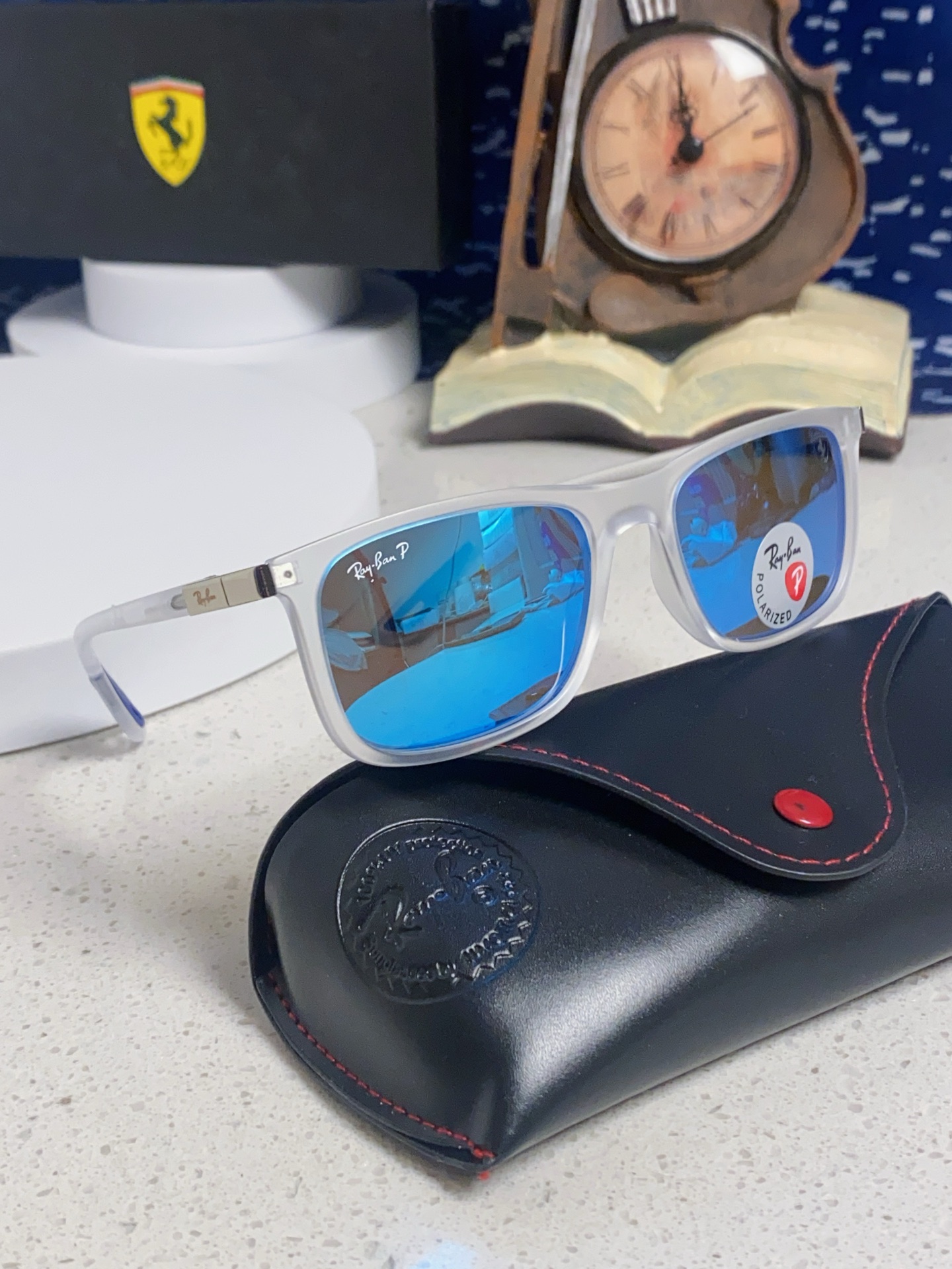  RayBan雷朋 2025新款 高清树脂太阳镜 高端板材墨镜徒步旅行者眼镜开车驾驶 型号RB4433M