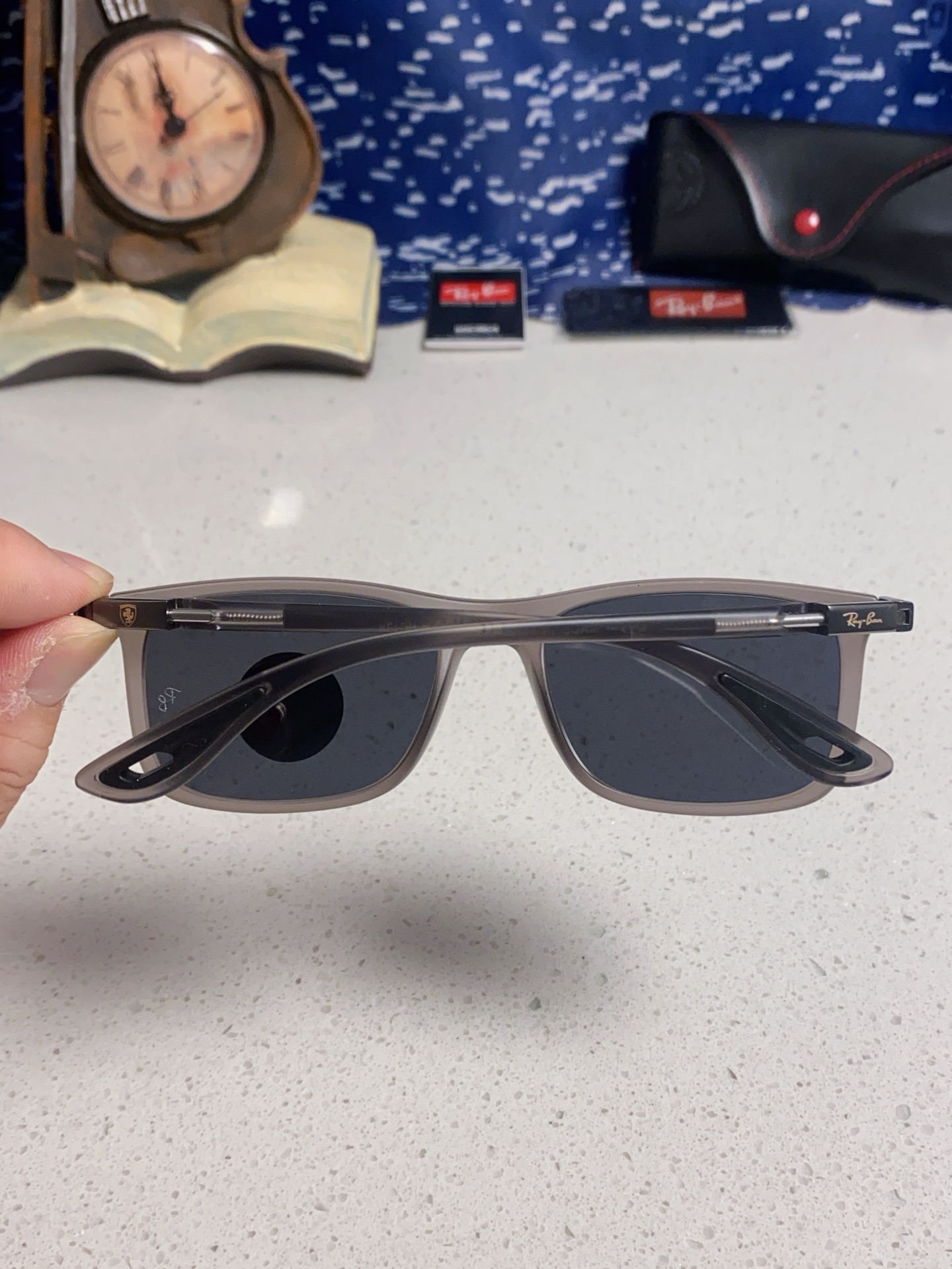  RayBan雷朋 2025新款 高清树脂太阳镜 高端板材墨镜徒步旅行者眼镜开车驾驶 型号RB4433M