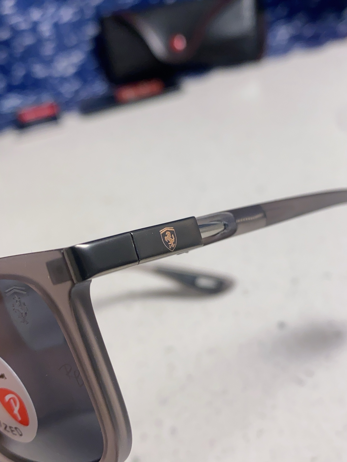  RayBan雷朋 2025新款 高清树脂太阳镜 高端板材墨镜徒步旅行者眼镜开车驾驶 型号RB4433M