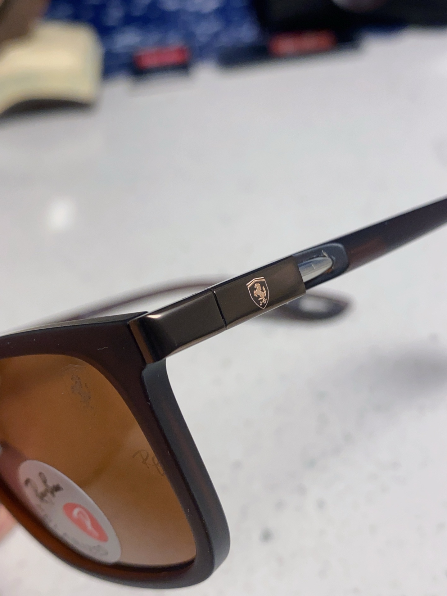  RayBan雷朋 2025新款 高清树脂太阳镜 高端板材墨镜徒步旅行者眼镜开车驾驶 型号RB4433M