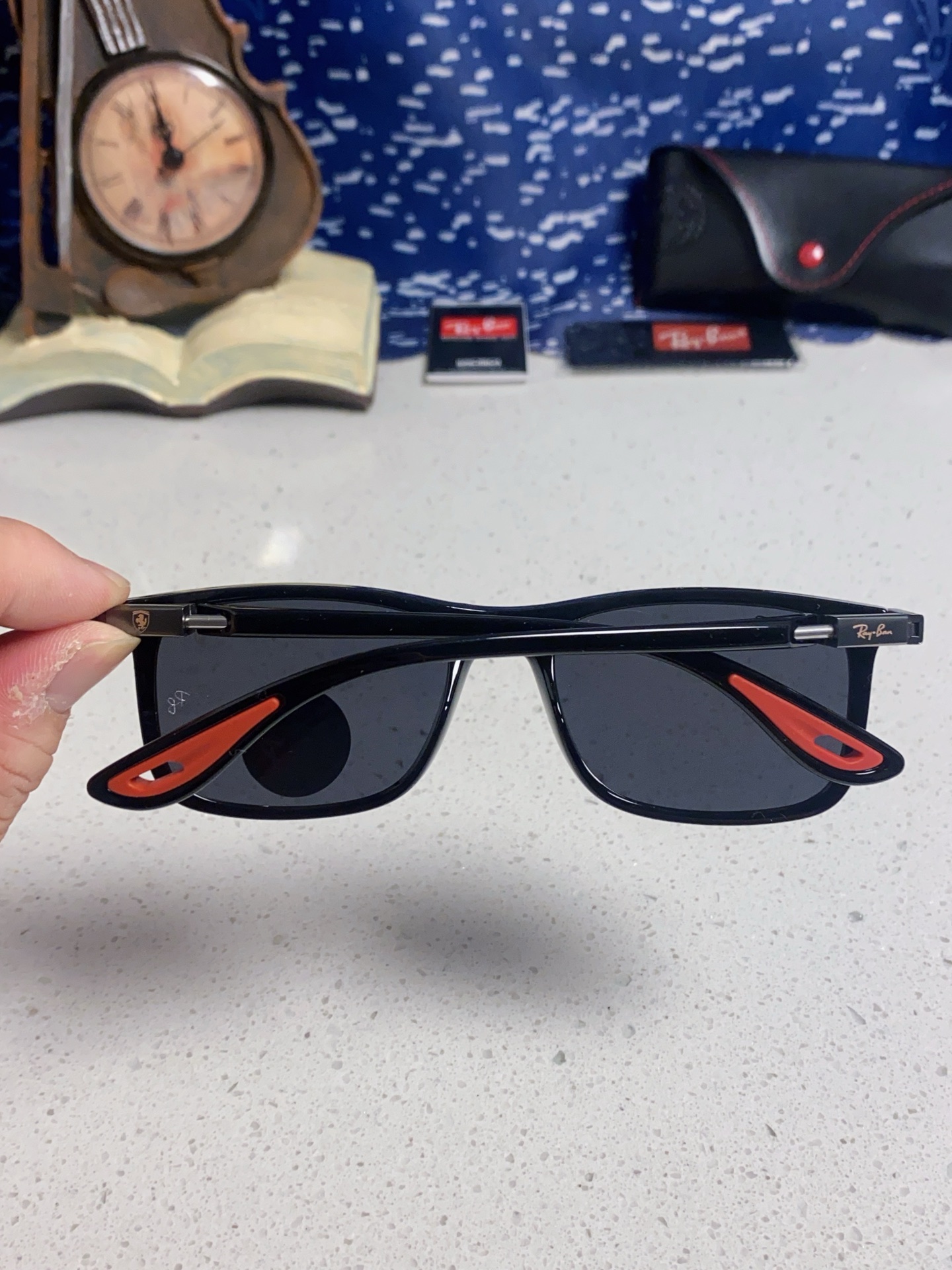  RayBan雷朋 2025新款 高清树脂太阳镜 高端板材墨镜徒步旅行者眼镜开车驾驶 型号RB4433M