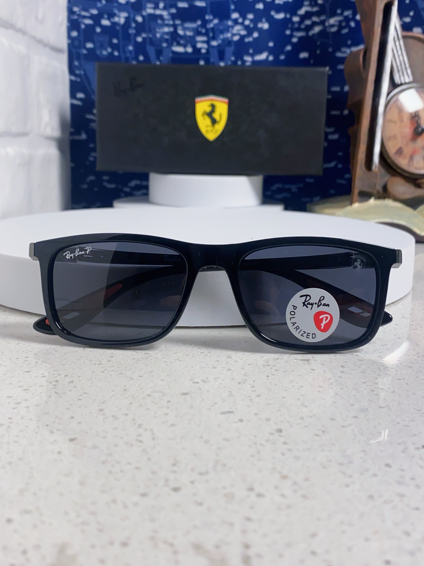  RayBan雷朋 2025新款 高清树脂太阳镜 高端板材墨镜徒步旅行者眼镜开车驾驶 型号RB4433M