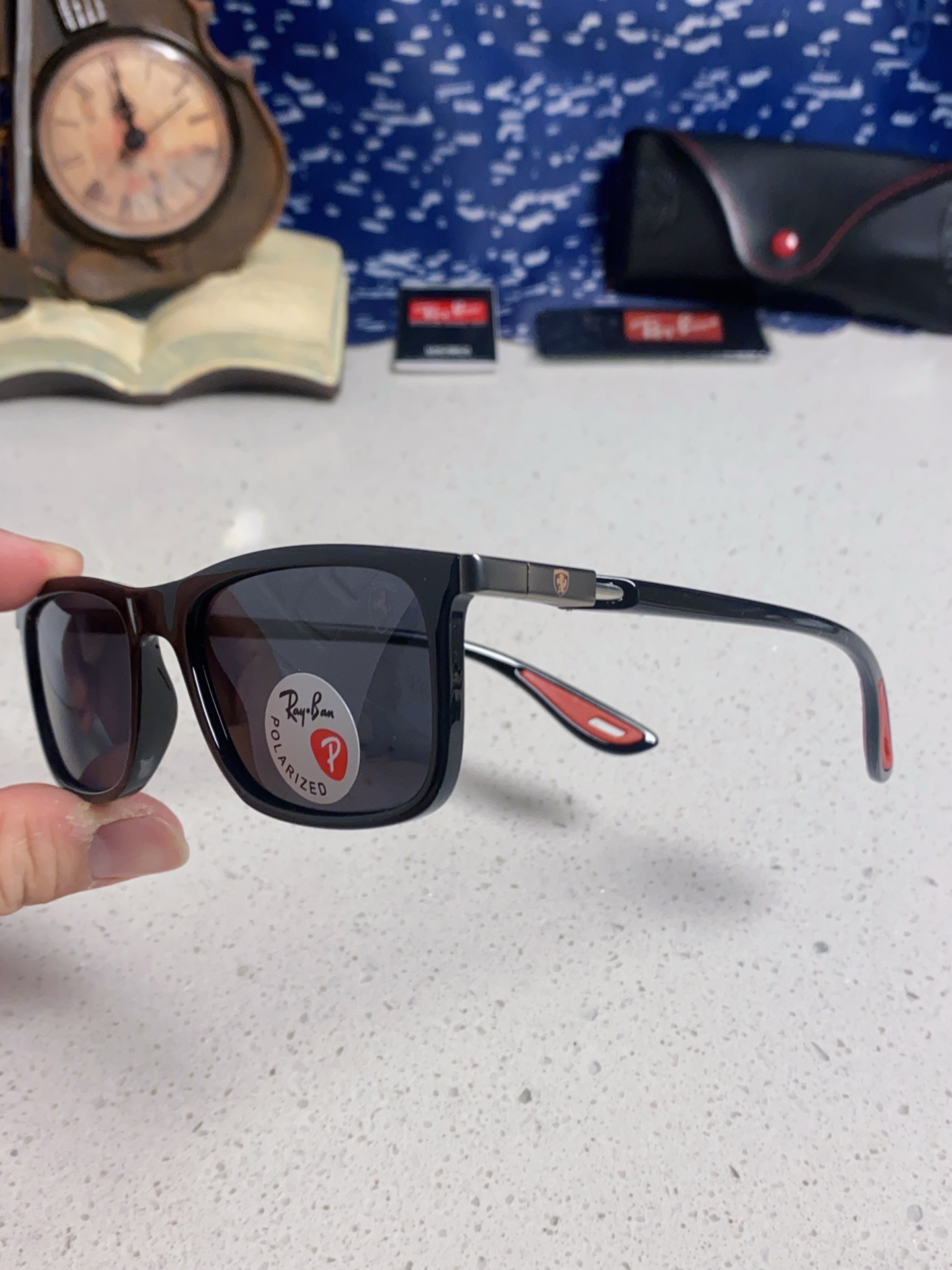  RayBan雷朋 2025新款 高清树脂太阳镜 高端板材墨镜徒步旅行者眼镜开车驾驶 型号RB4433M
