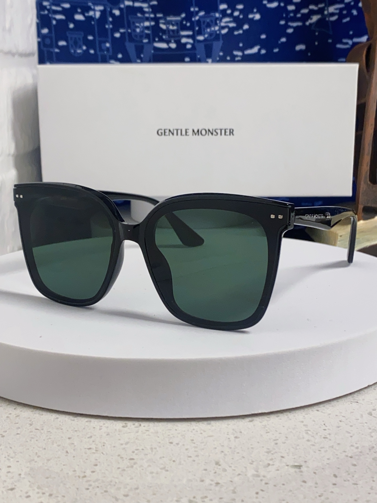 Gentle Monster Locell Polarized Sunglasses - UV Protection, Retro Style