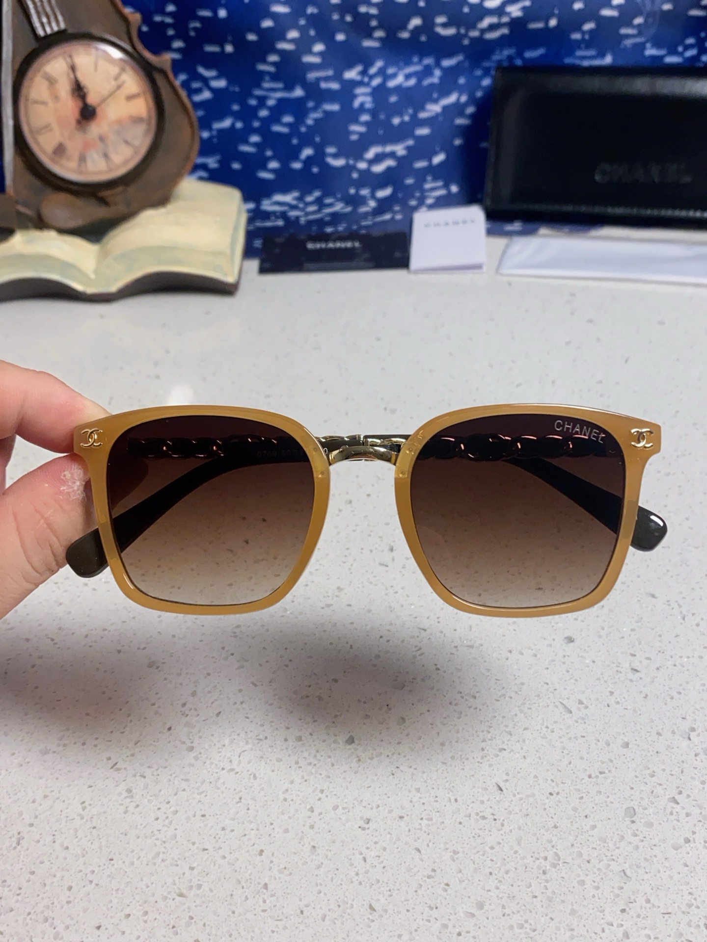 Chanel Sunglasses with Logo Detail, Italian Design, and Premium Materials 5 i1747385377182 8251 0 3