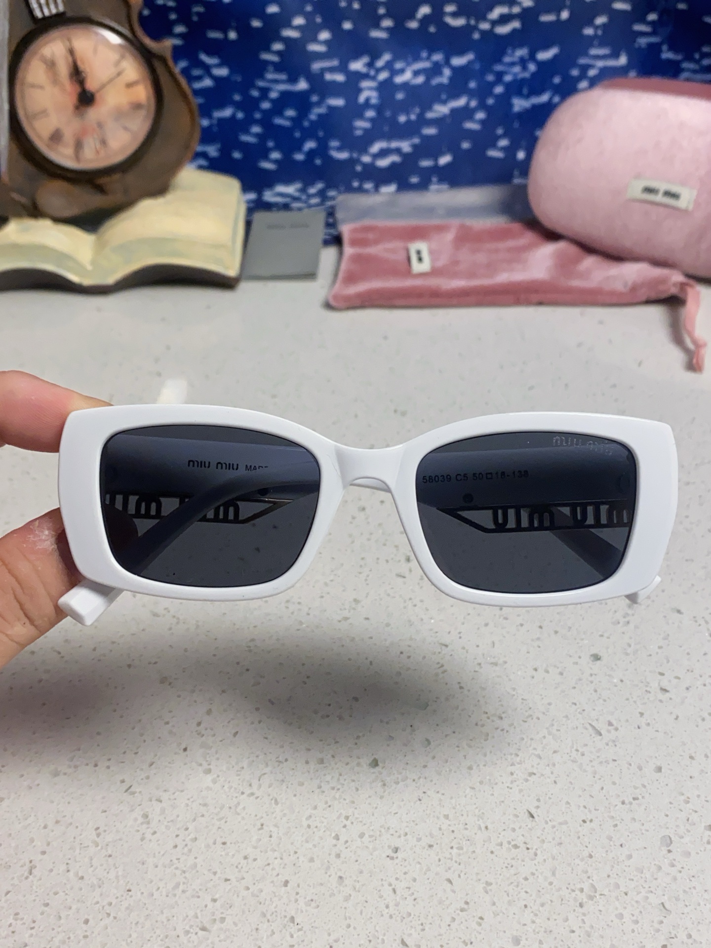  MIUMIU缪缪 2025新款太阳镜方形时尚墨镜个性眼镜 女士偏光眼镜 