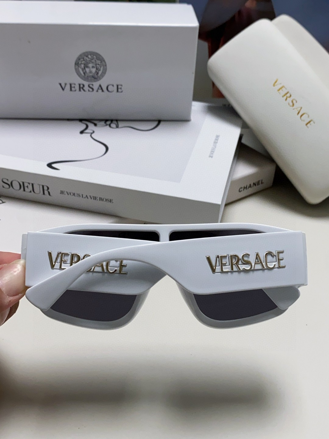  Versace范思哲 2024新款墨镜男女款高级感一片式护目飞行员开车太阳镜4439