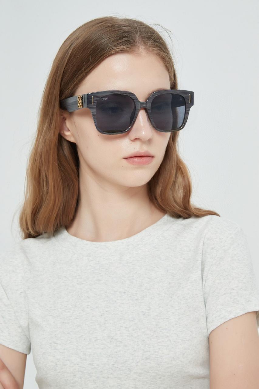 Loewe LW50069 Fashion Square Sunglasses - Gold Label, UV Protection 2 a1747643031153 2773