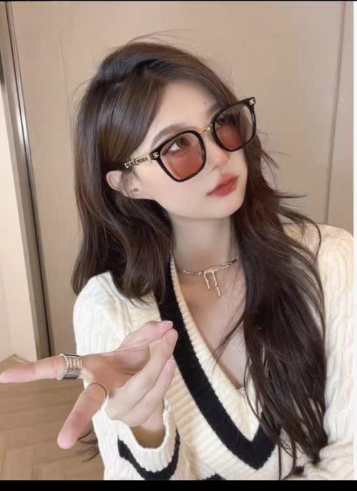 Chanel Stylish Sunglasses with Lambskin Temples and Logo Details 1 Chanel Stylish Sunglasses with Lambskin Temples and Logo Details
