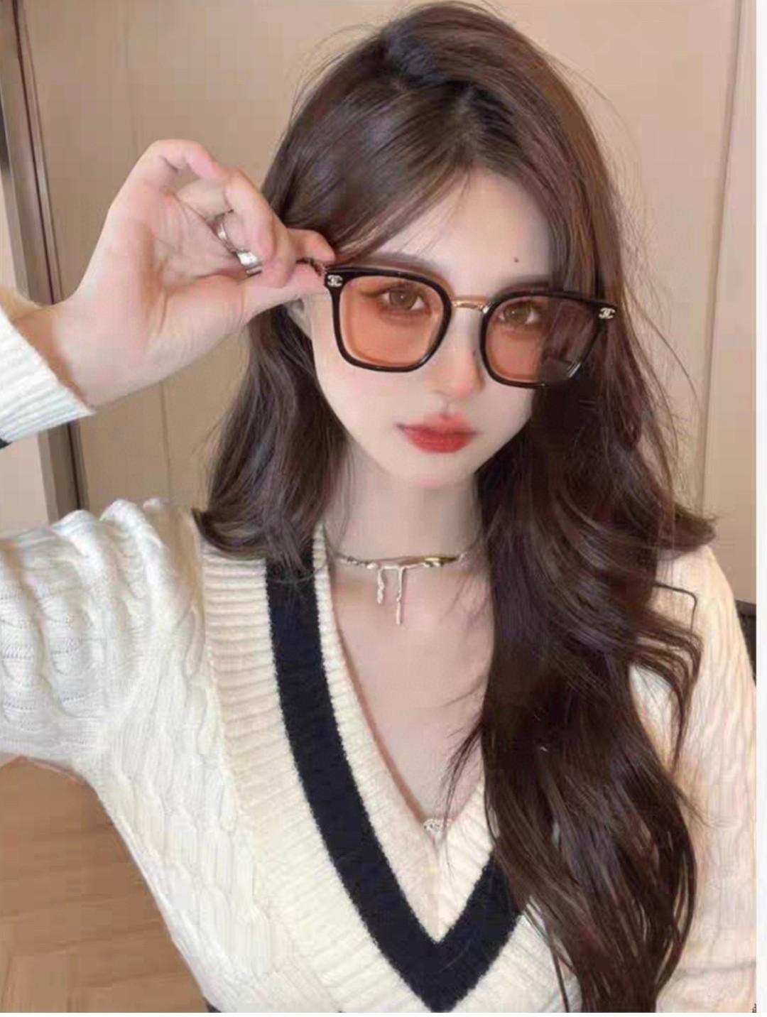  CHANEL香奈儿 新款到色色意大利设计风格，高级进口材料制作，羊皮镜腿设计 Logo镜腿非常好看，现