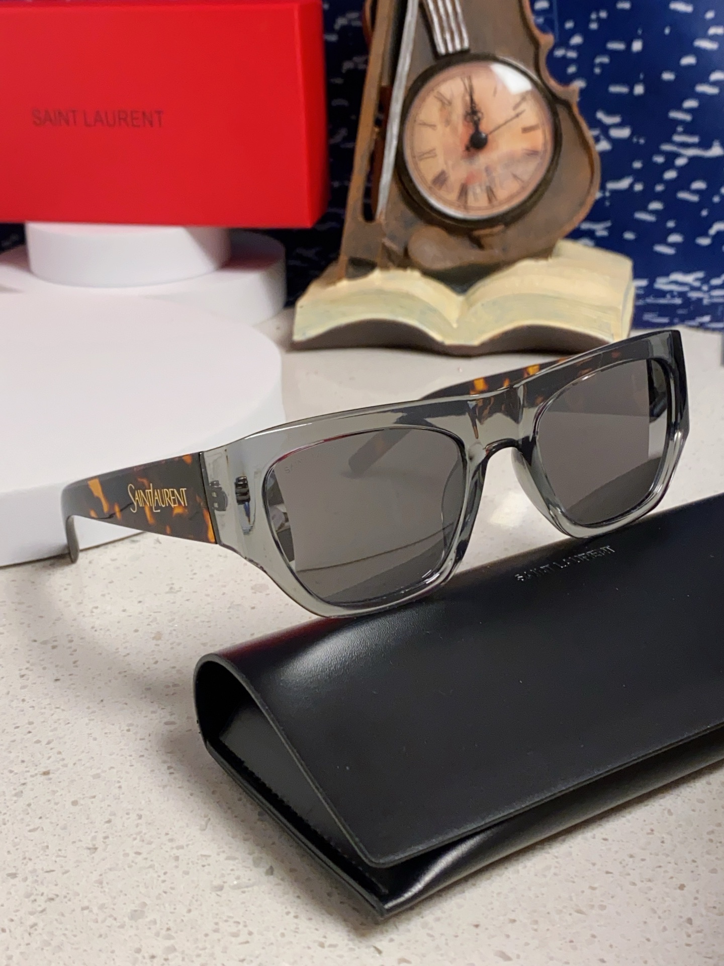  Saint Laurent 圣罗兰YSL 2025新款女士 方形框醋纤太阳眼镜 SL740