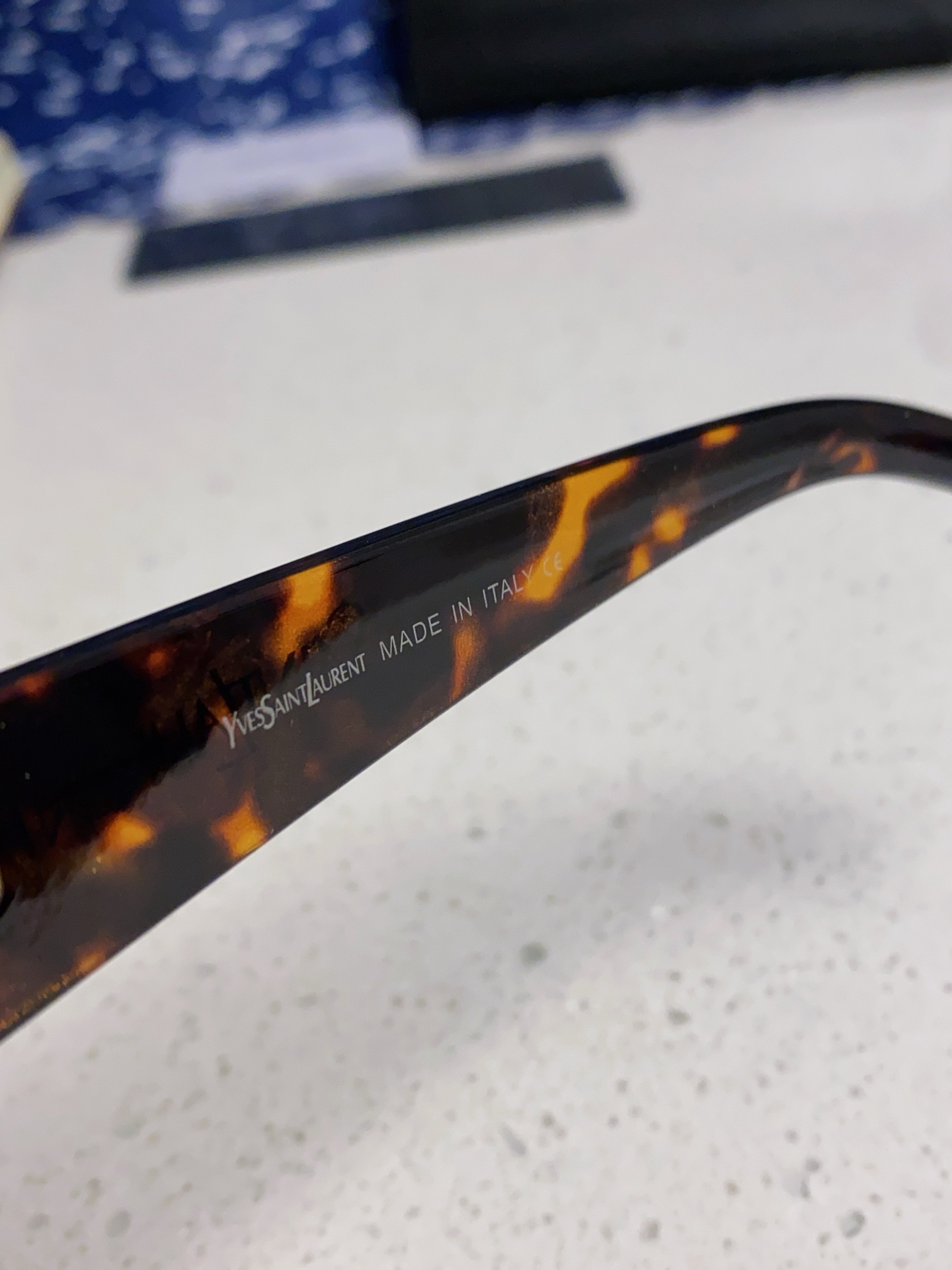  Saint Laurent 圣罗兰YSL 2025新款女士 方形框醋纤太阳眼镜 SL740