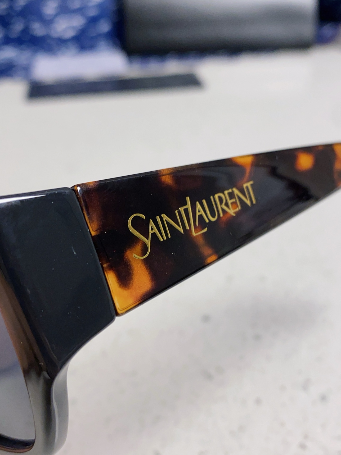  Saint Laurent 圣罗兰YSL 2025新款女士 方形框醋纤太阳眼镜 SL740