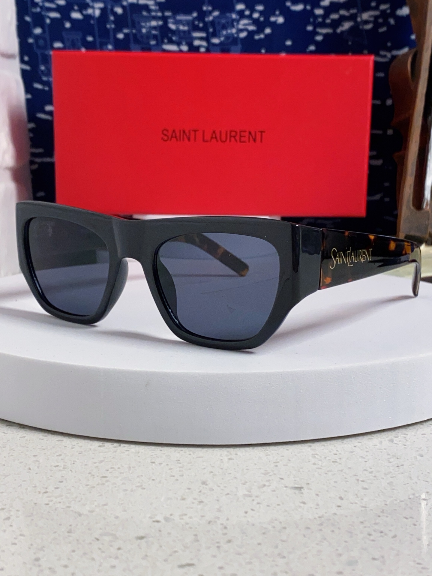  Saint Laurent 圣罗兰YSL 2025新款女士 方形框醋纤太阳眼镜 SL740