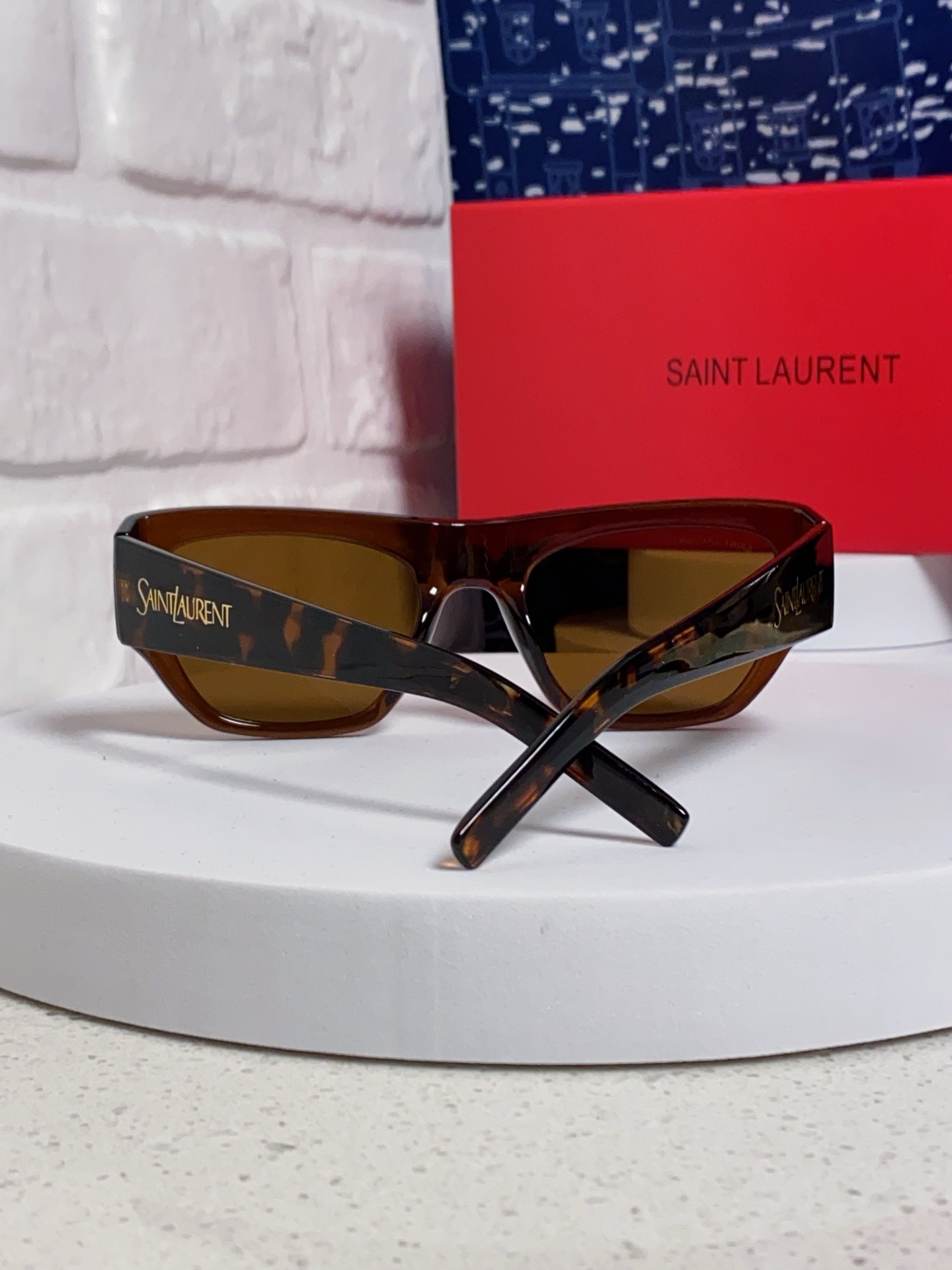  Saint Laurent 圣罗兰YSL 2025新款女士 方形框醋纤太阳眼镜 SL740