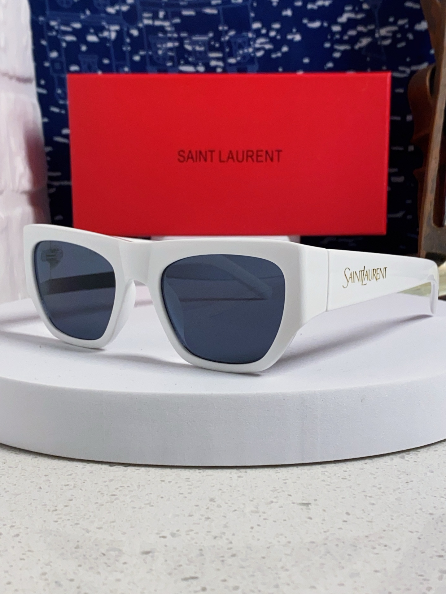  Saint Laurent 圣罗兰YSL 2025新款女士 方形框醋纤太阳眼镜 SL740