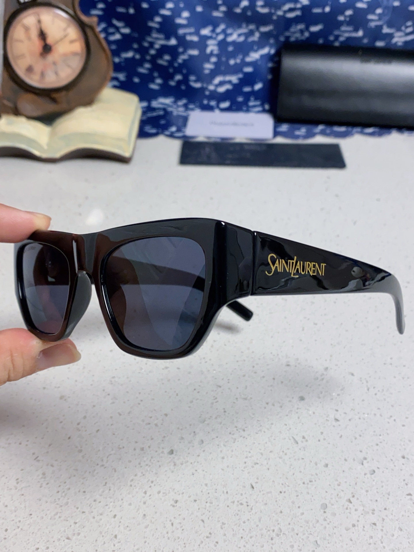 Saint Laurent 圣罗兰YSL 2025新款女士 方形框醋纤太阳眼镜 SL740