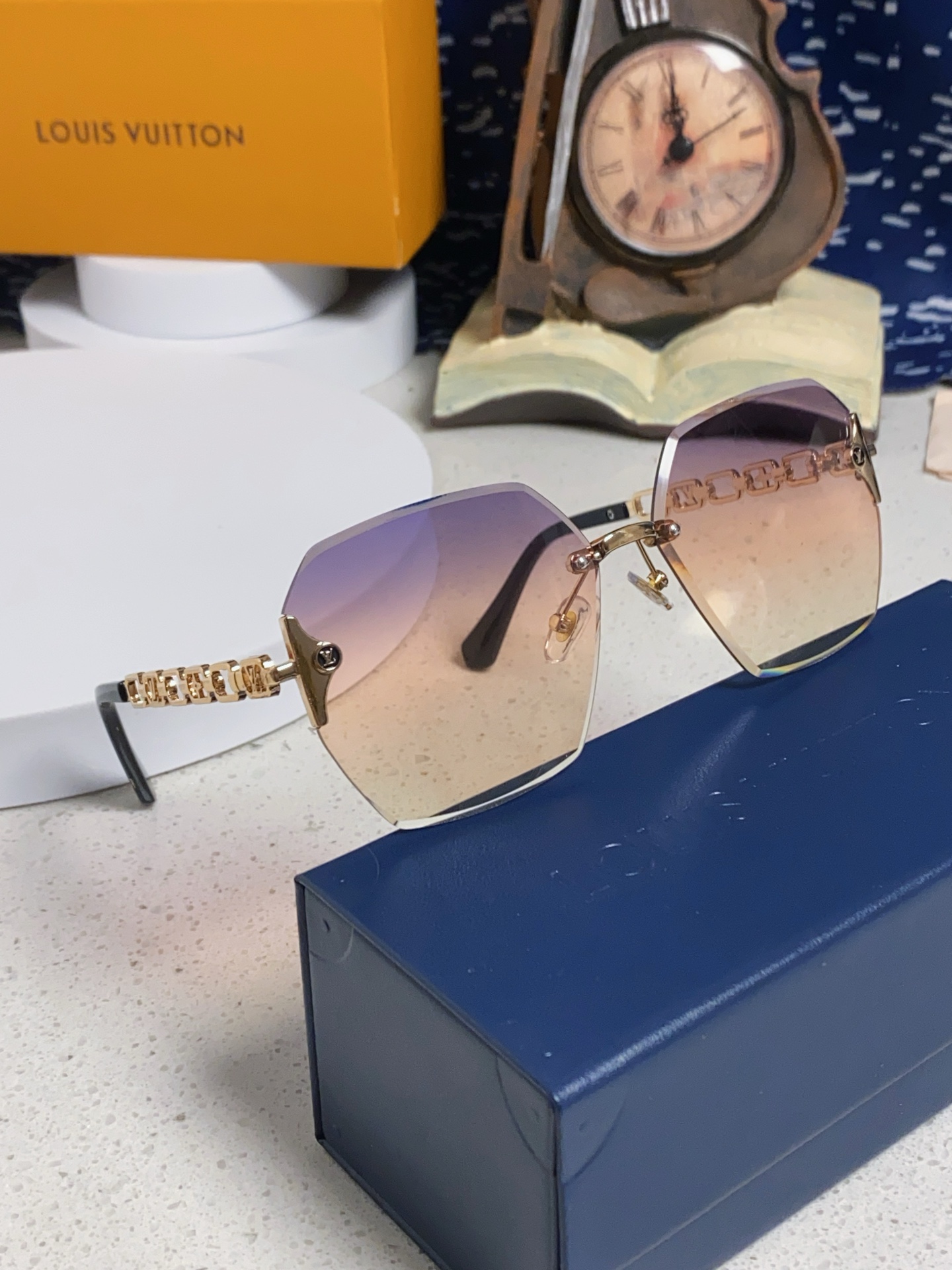  Louis Vuitton 路易威登 2025新款Lv复古切边渐变风时尚太阳镜女大框潮防紫外线 男女通