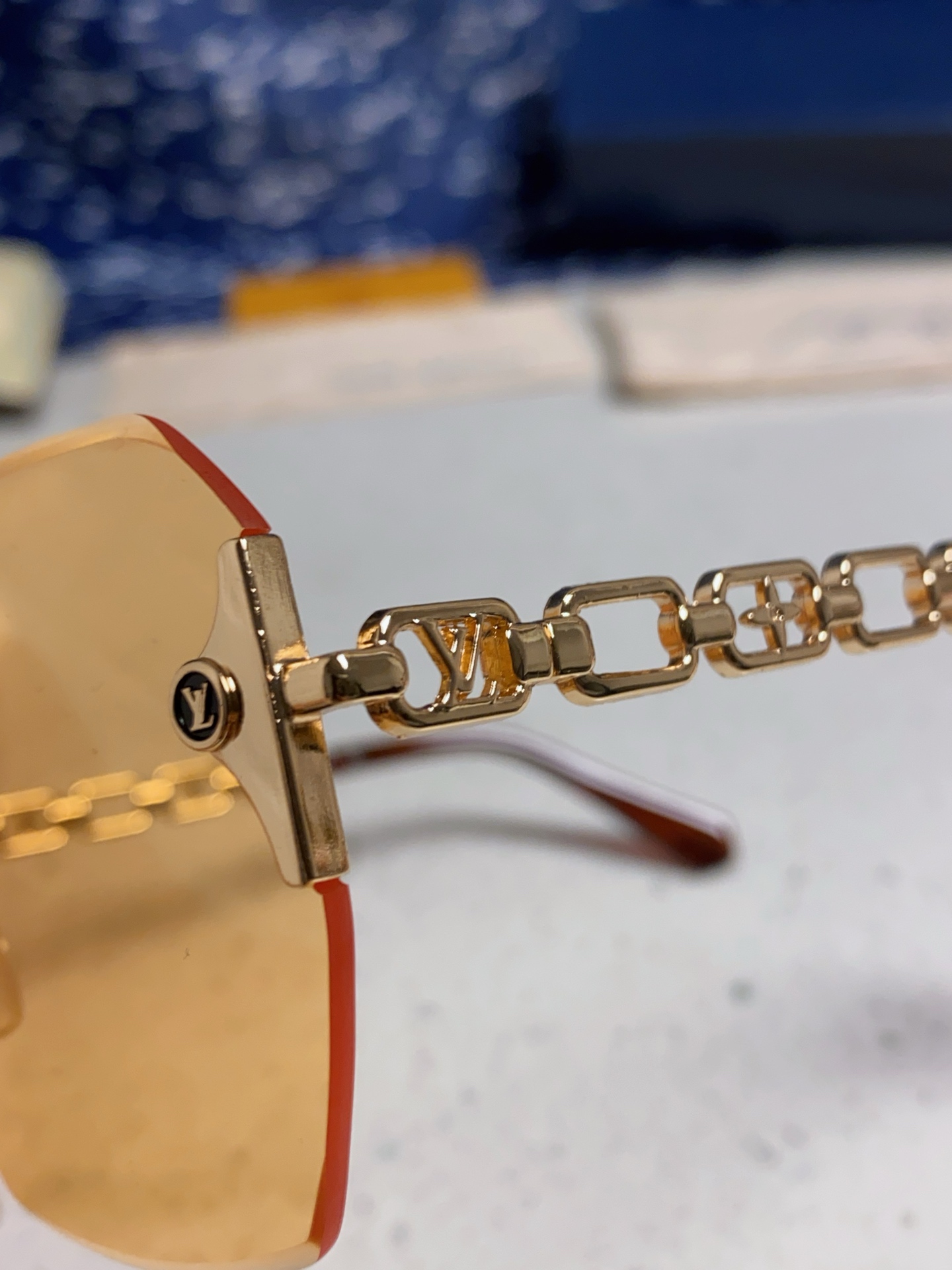  Louis Vuitton 路易威登 2025新款Lv复古切边渐变风时尚太阳镜女大框潮防紫外线 男女通