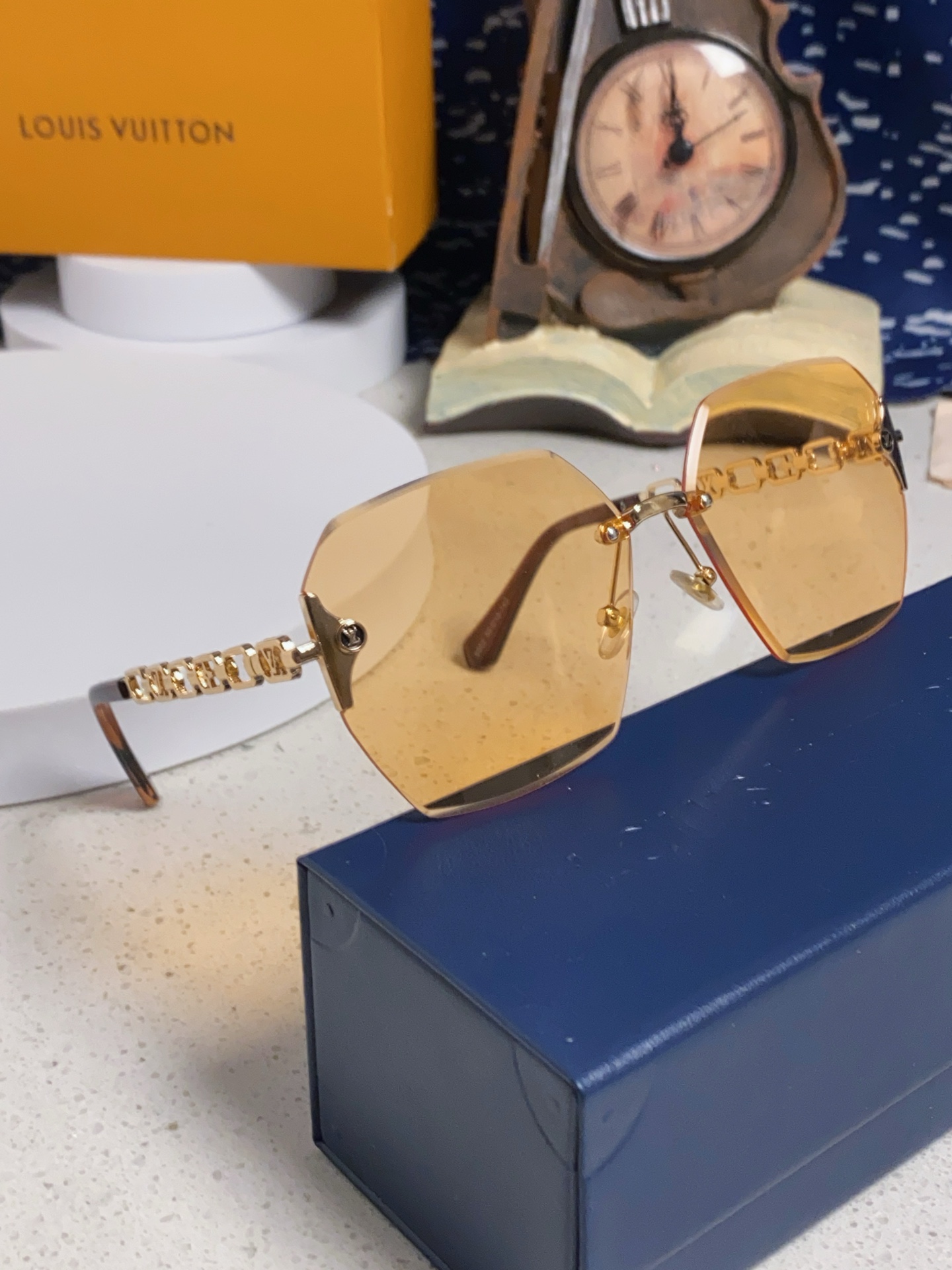  Louis Vuitton 路易威登 2025新款Lv复古切边渐变风时尚太阳镜女大框潮防紫外线 男女通