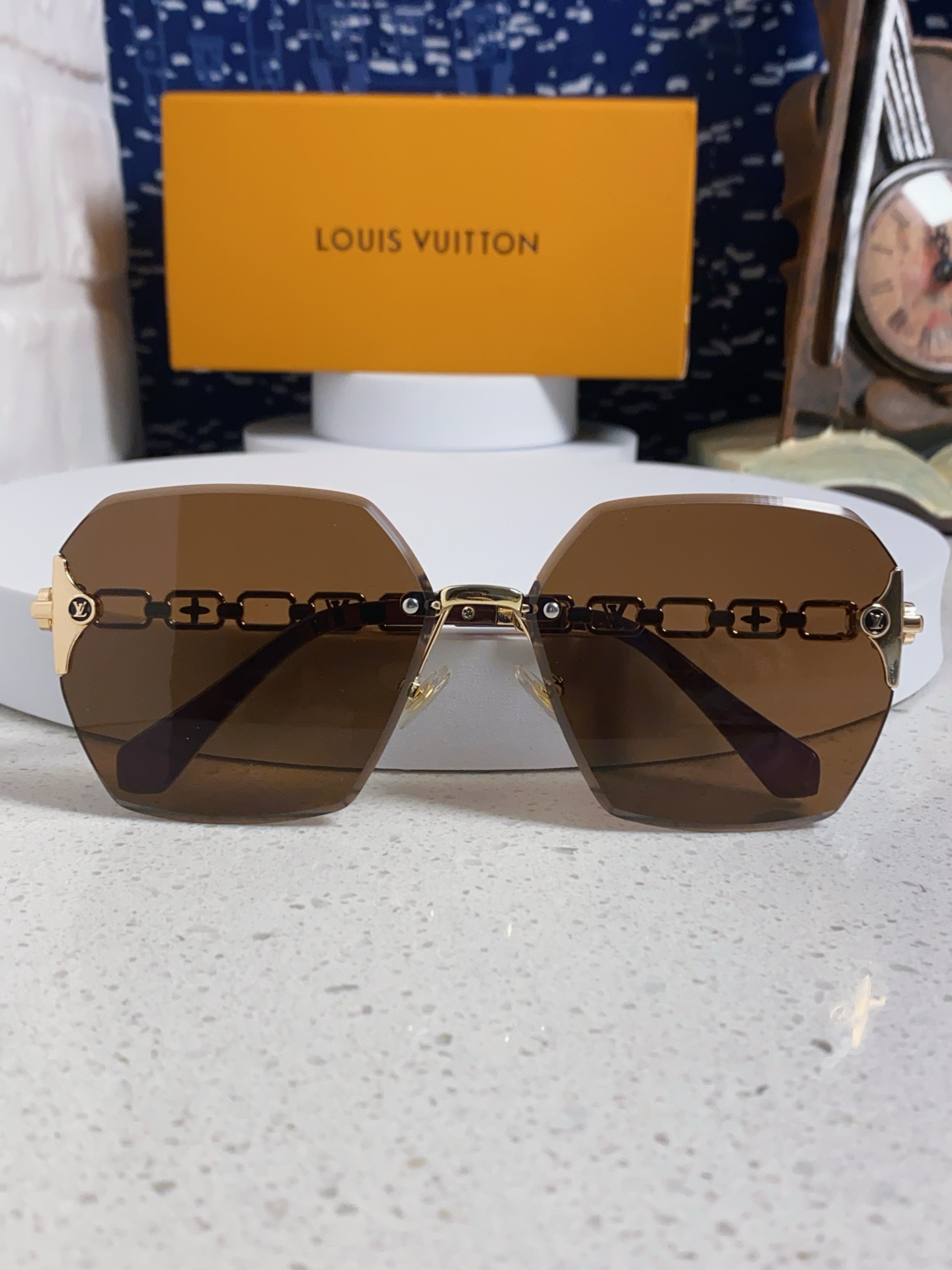  Louis Vuitton 路易威登 2025新款Lv复古切边渐变风时尚太阳镜女大框潮防紫外线 男女通