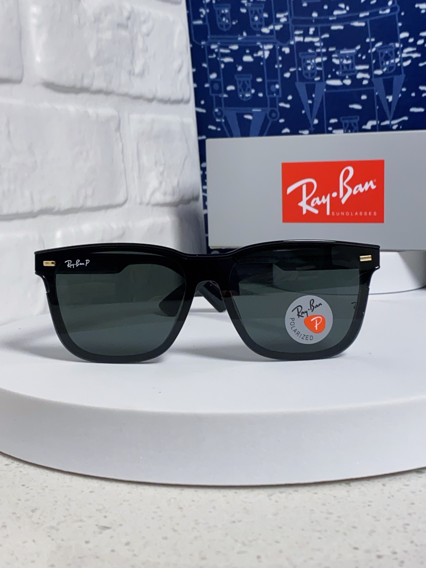  Ray Ban雷朋 2025新款 男友系列方形中性太阳镜 RB69016