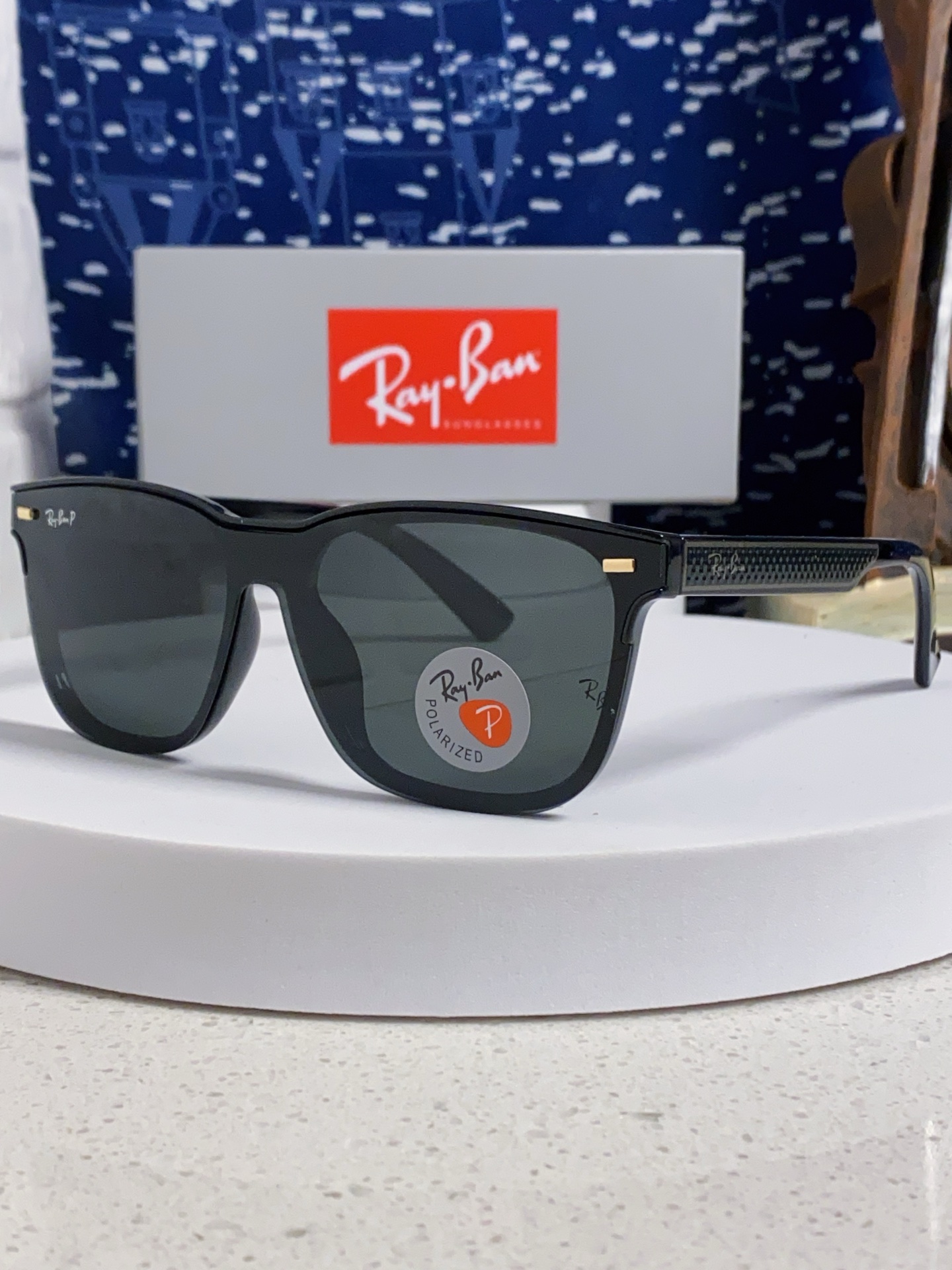  Ray Ban雷朋 2025新款 男友系列方形中性太阳镜 RB69016