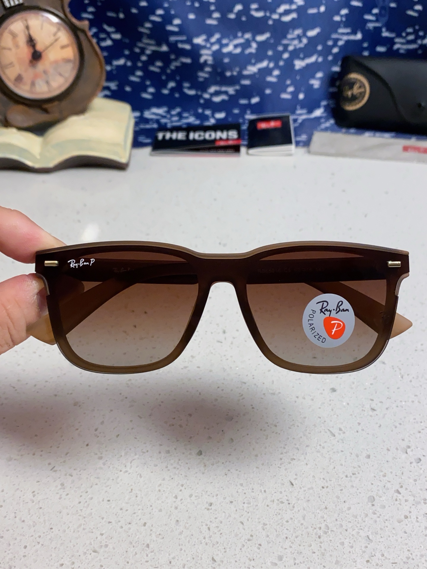  Ray Ban雷朋 2025新款 男友系列方形中性太阳镜 RB69016