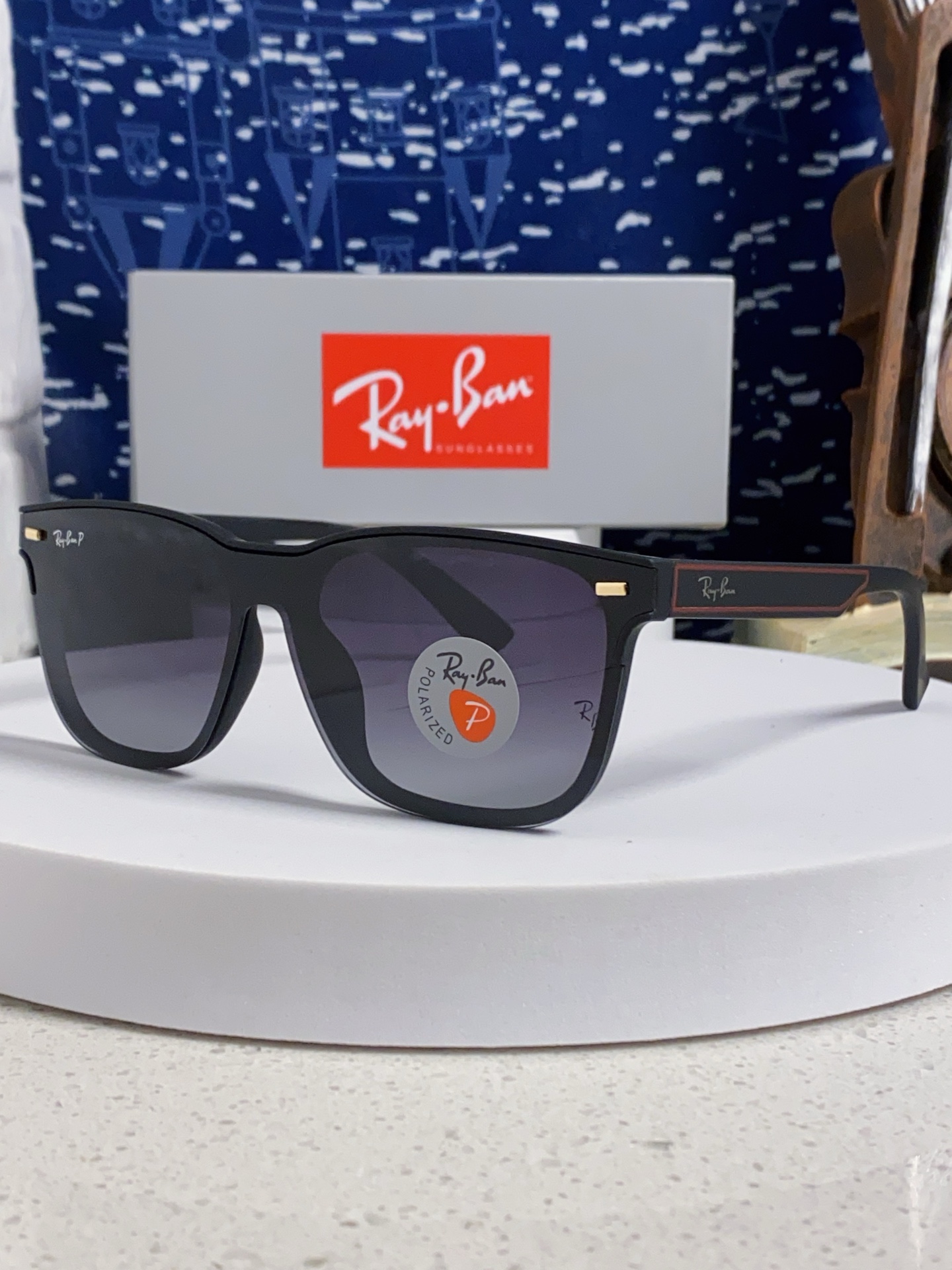  Ray Ban雷朋 2025新款 男友系列方形中性太阳镜 RB69016