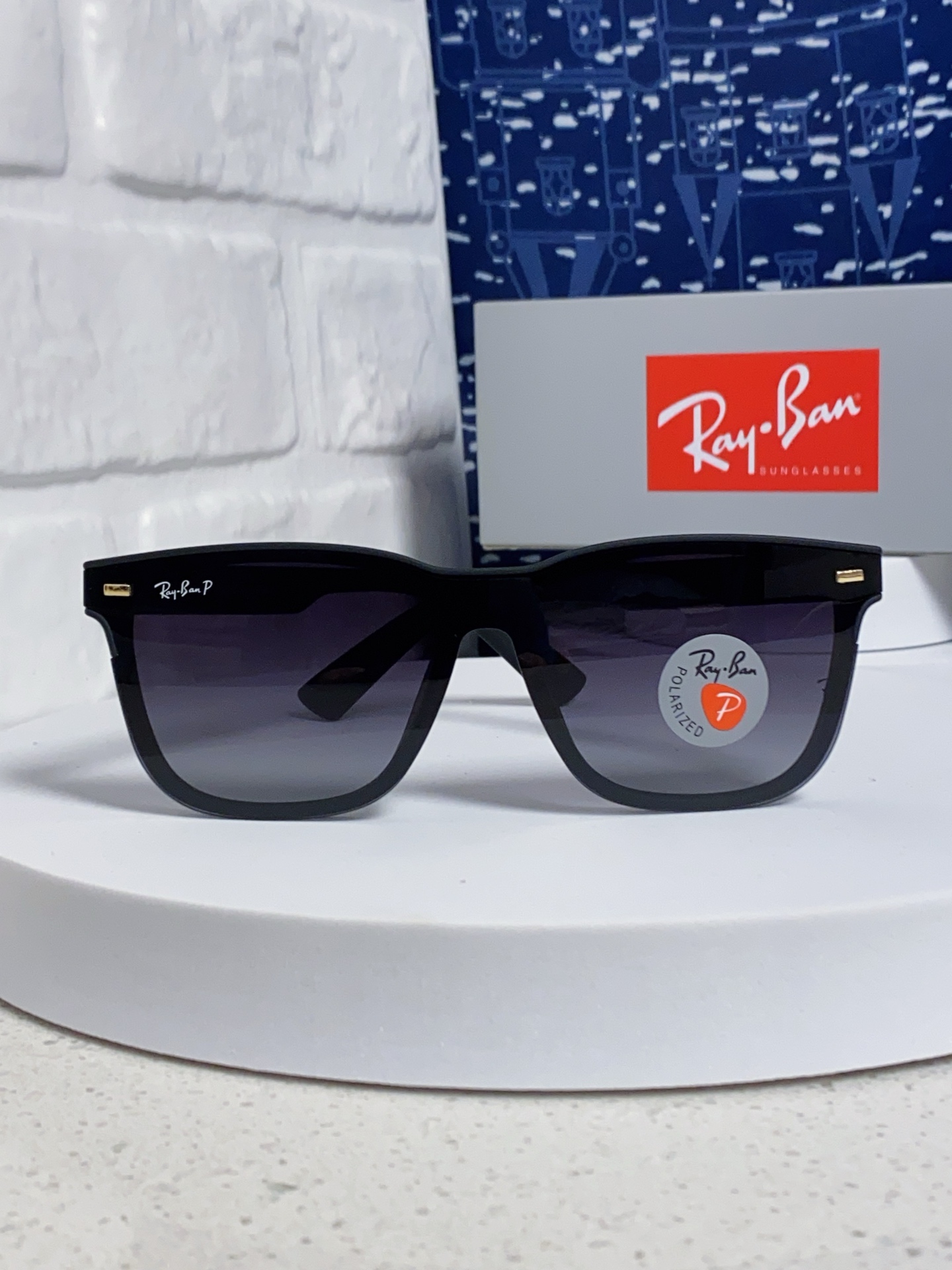  Ray Ban雷朋 2025新款 男友系列方形中性太阳镜 RB69016