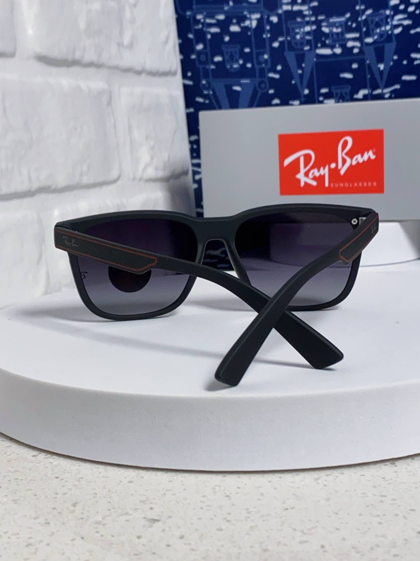  Ray Ban雷朋 2025新款 男友系列方形中性太阳镜 RB69016