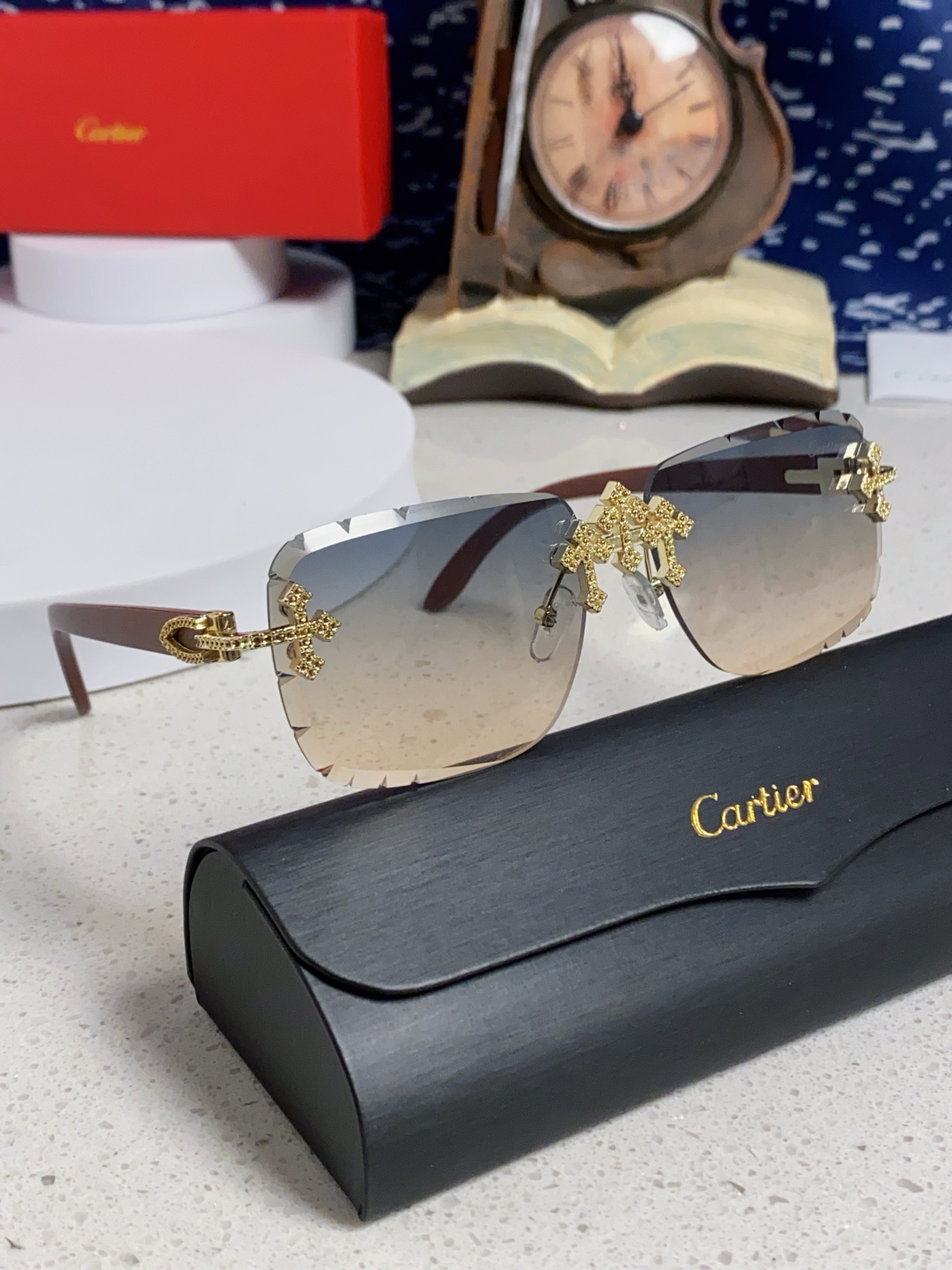  Carter卡地亚 2025新款镶钻太阳镜无框切边欧美新品外贸时尚家男女眼镜墨镜 木腿设计