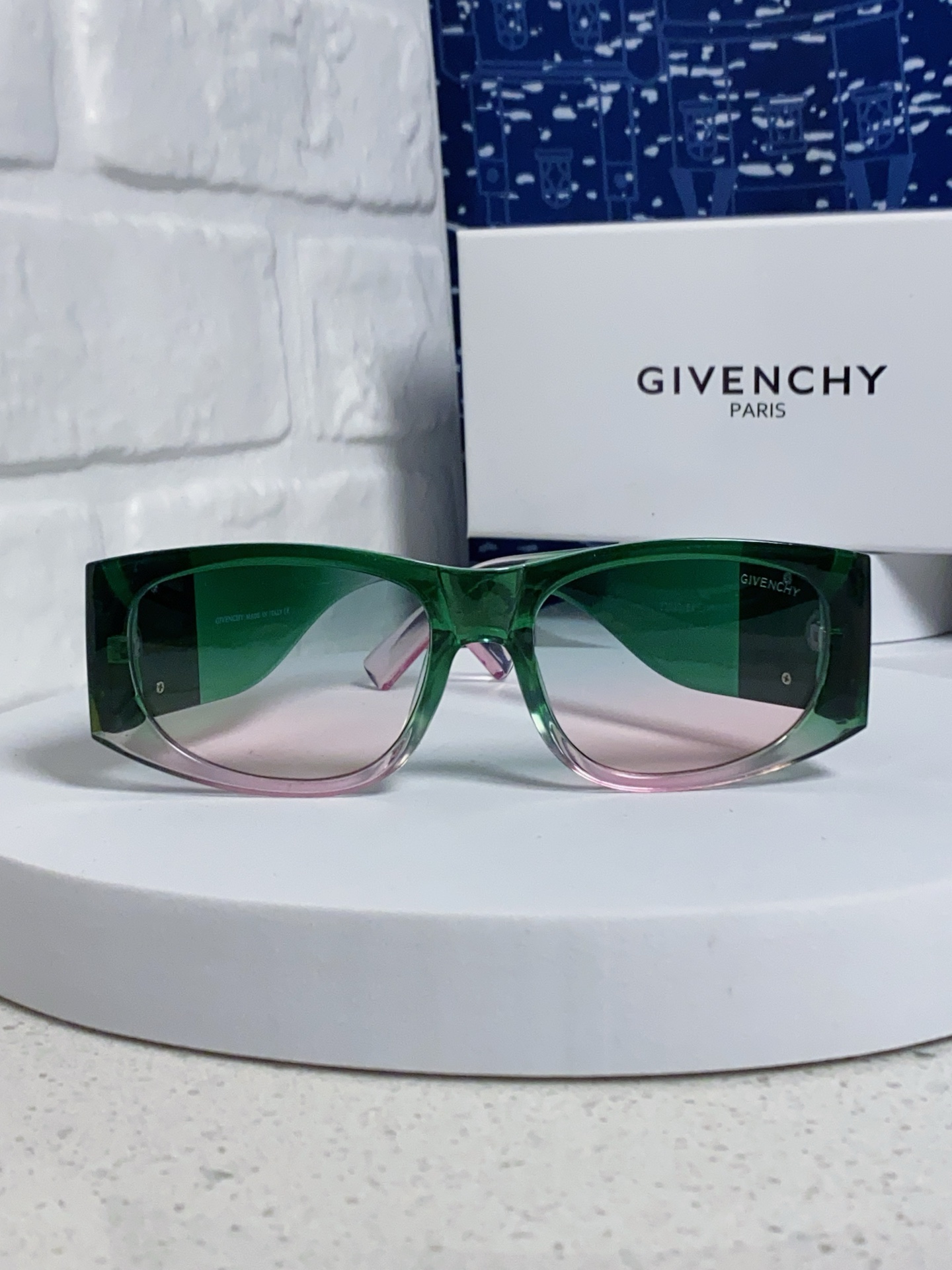  Givenchy纪梵希 2025新款复古椭圆墨镜女款偏光方圆脸太阳眼镜防紫外线凹造型