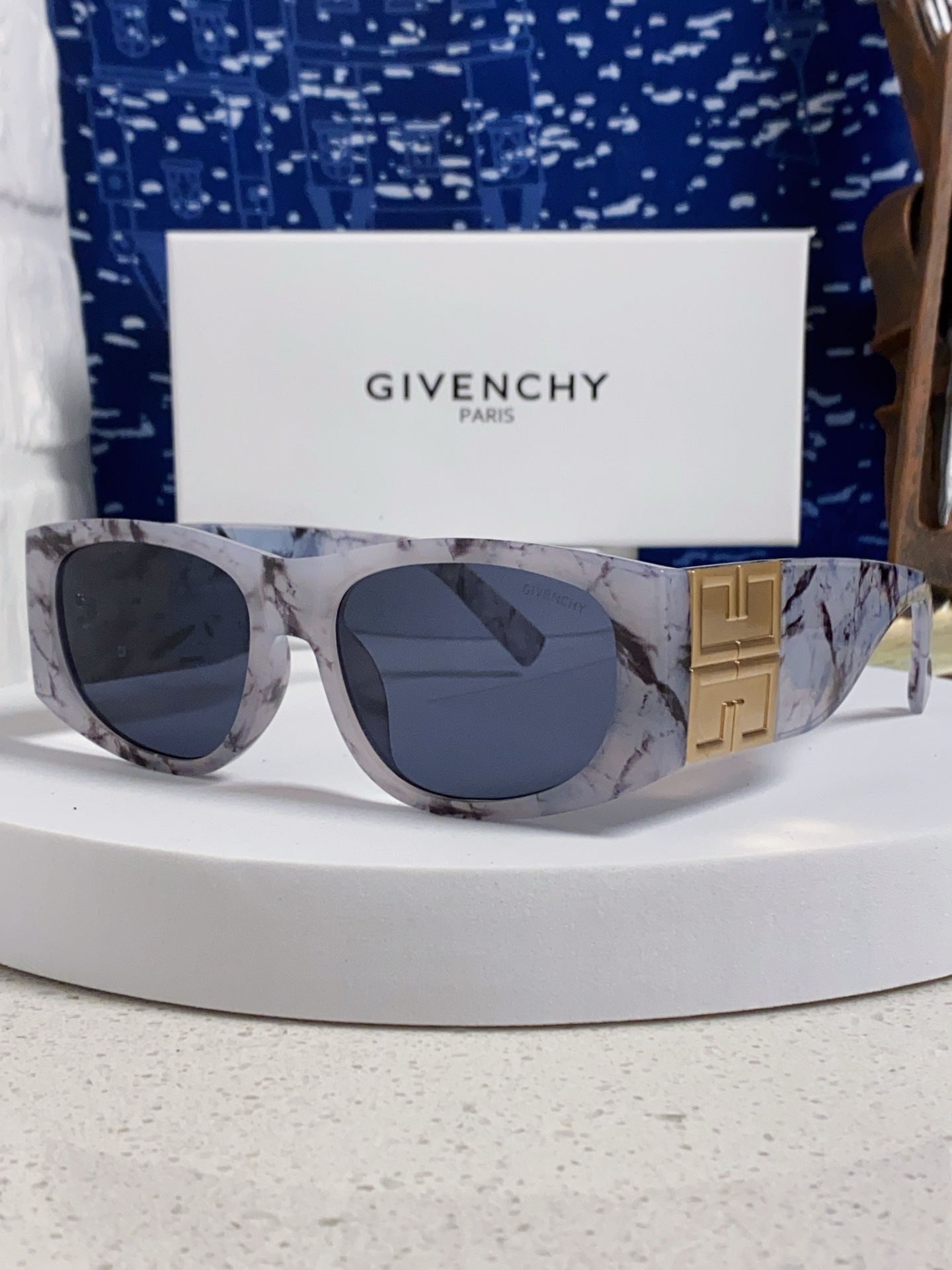  Givenchy纪梵希 2025新款复古椭圆墨镜女款偏光方圆脸太阳眼镜防紫外线凹造型