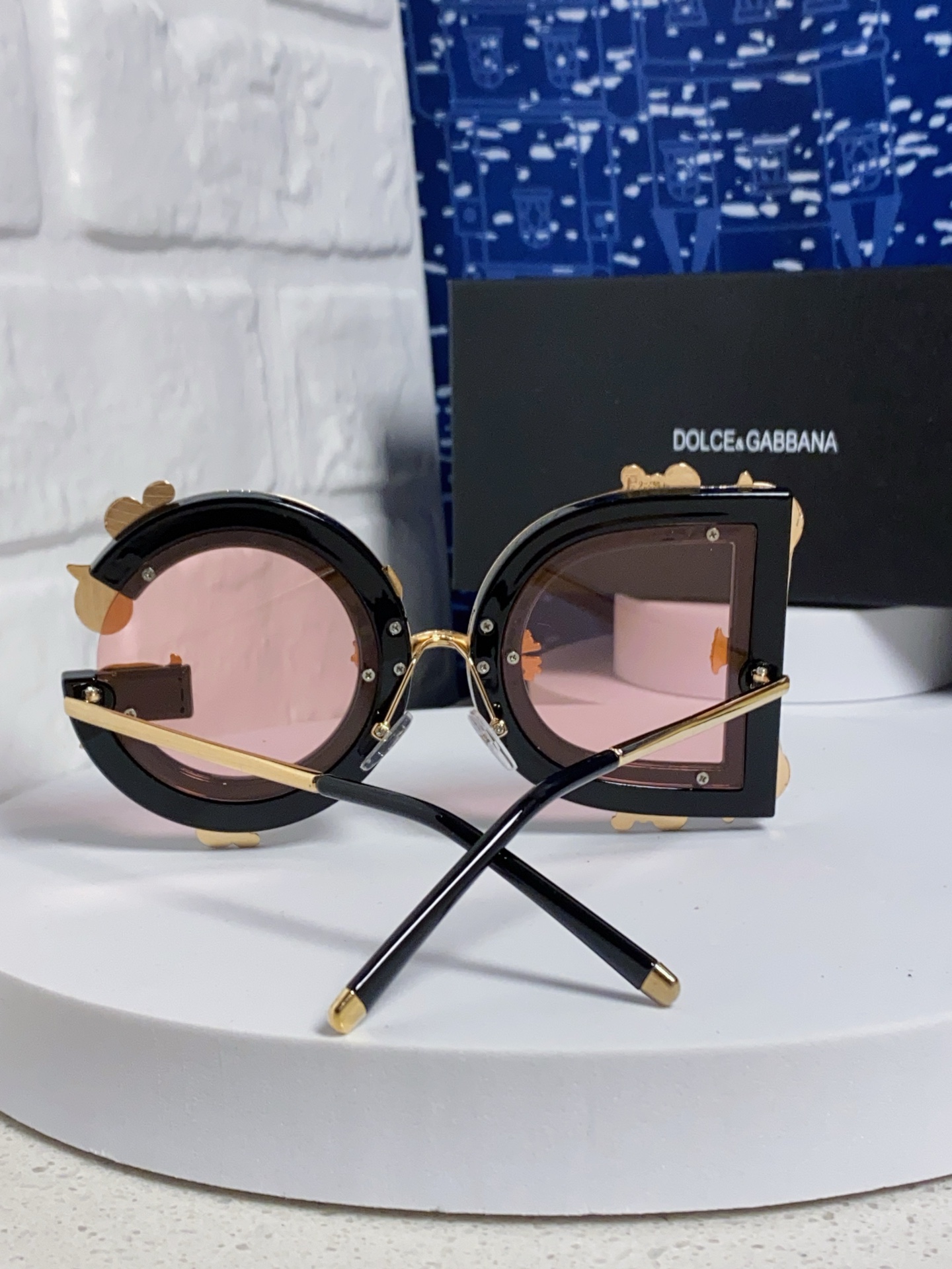  Dolce&Gabbana杜嘉班纳 2025新款DG小众巴洛克风情太阳镜摩登复古潮流街拍模特走秀款墨镜