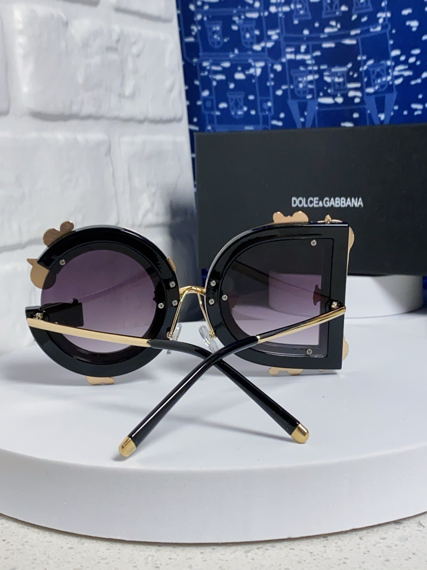  Dolce&Gabbana杜嘉班纳 2025新款DG小众巴洛克风情太阳镜摩登复古潮流街拍模特走秀款墨镜