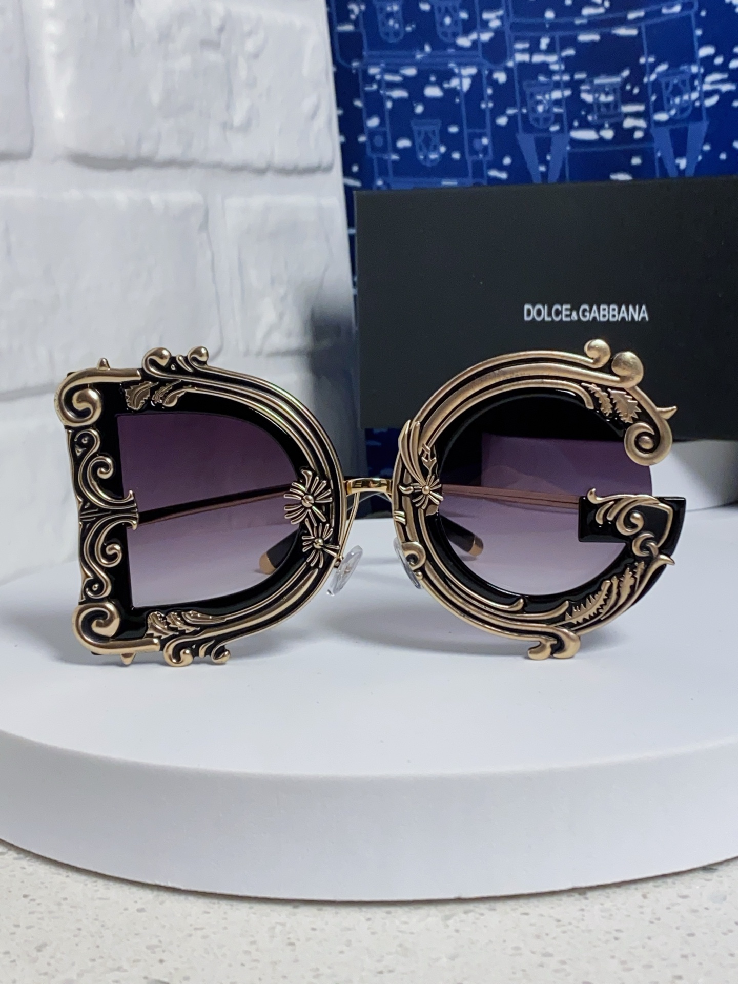  Dolce&Gabbana杜嘉班纳 2025新款DG小众巴洛克风情太阳镜摩登复古潮流街拍模特走秀款墨镜