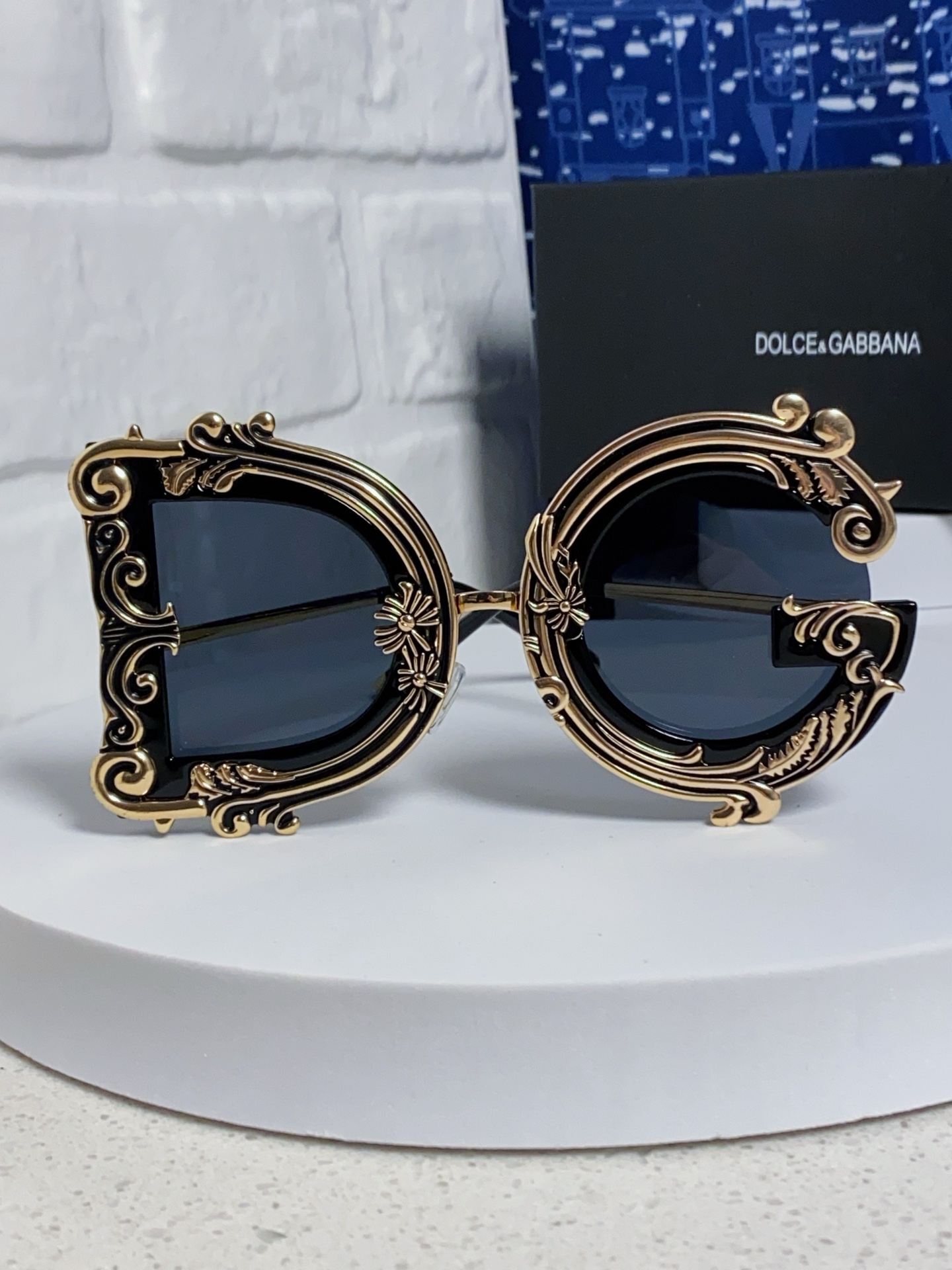  Dolce&Gabbana杜嘉班纳 2025新款DG小众巴洛克风情太阳镜摩登复古潮流街拍模特走秀款墨镜