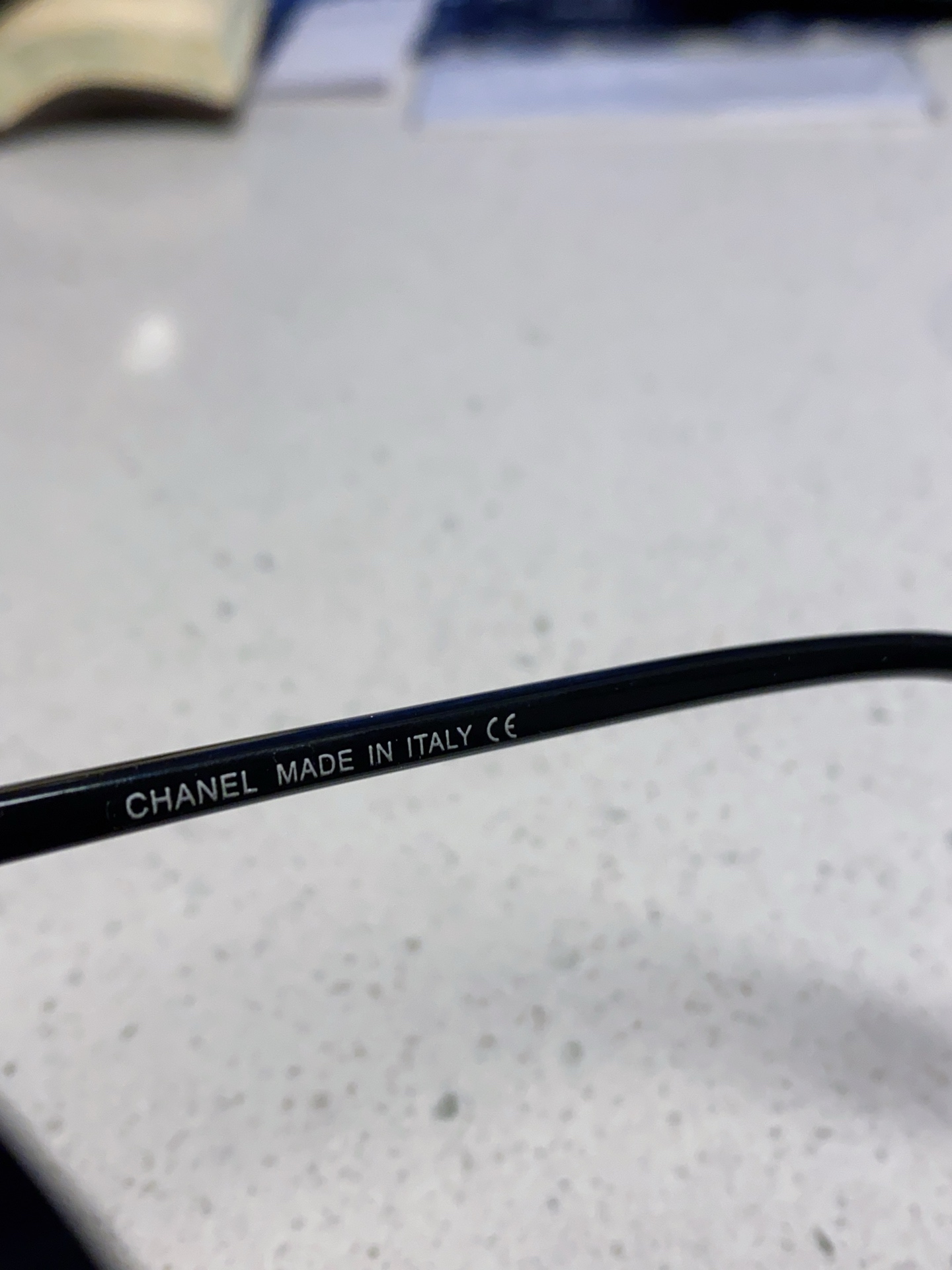  Chanel香奈儿 新款到货【🛒热门黑框推荐】
🖤ch3432 精致小黑框
侧颜字母➕logo腿 整体