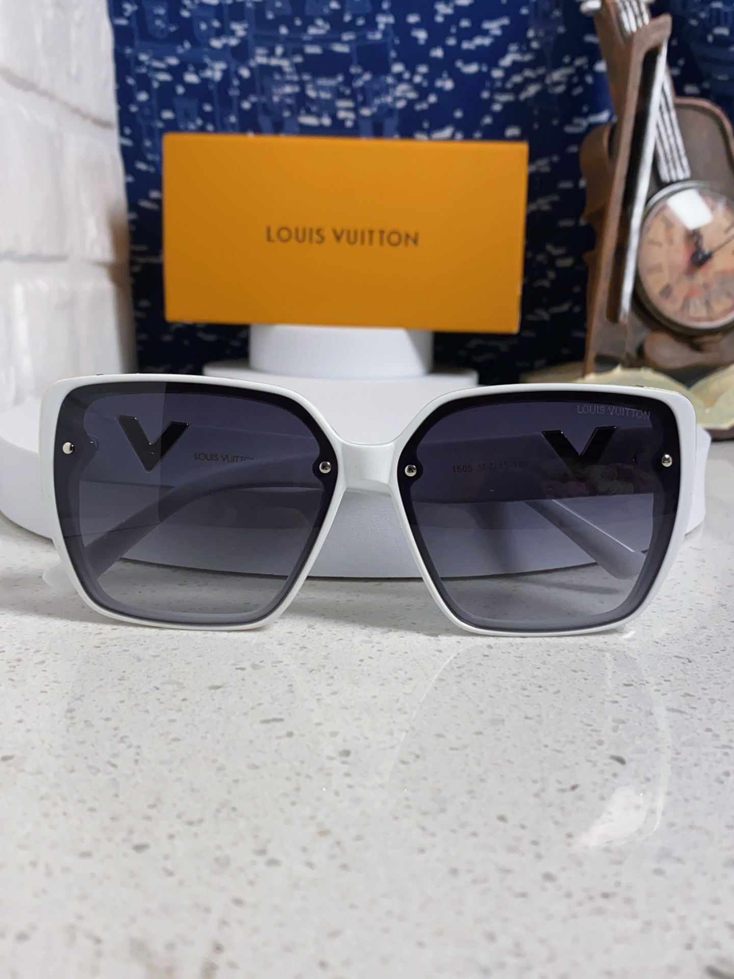  Louis Vuitton路易威登 2025新款Lv太阳镜时尚潮流女士感遮阳防紫外线墨镜网红