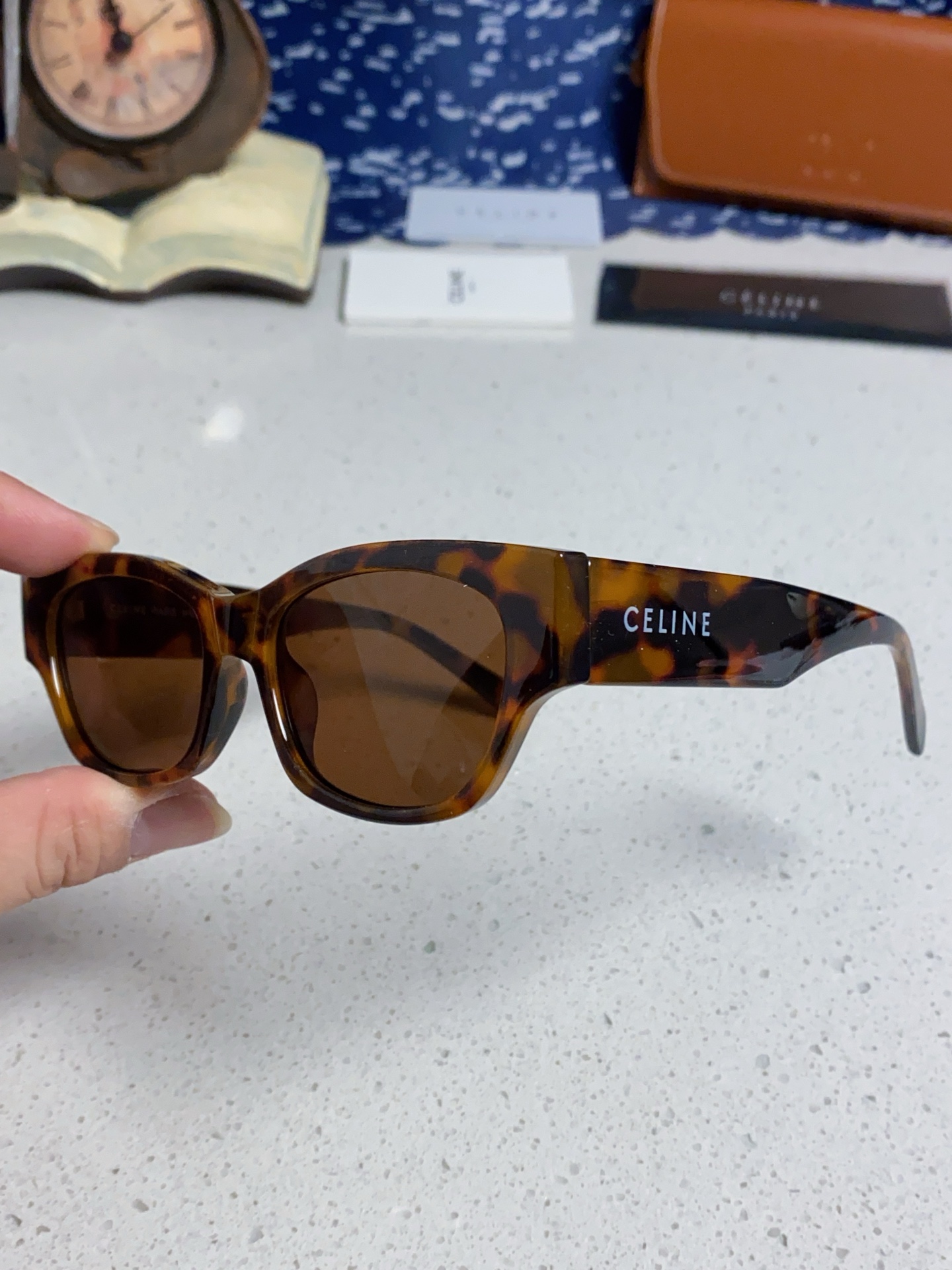  Celine赛琳 网红款复古太阳镜街 CL40197墨镜 男女通用 