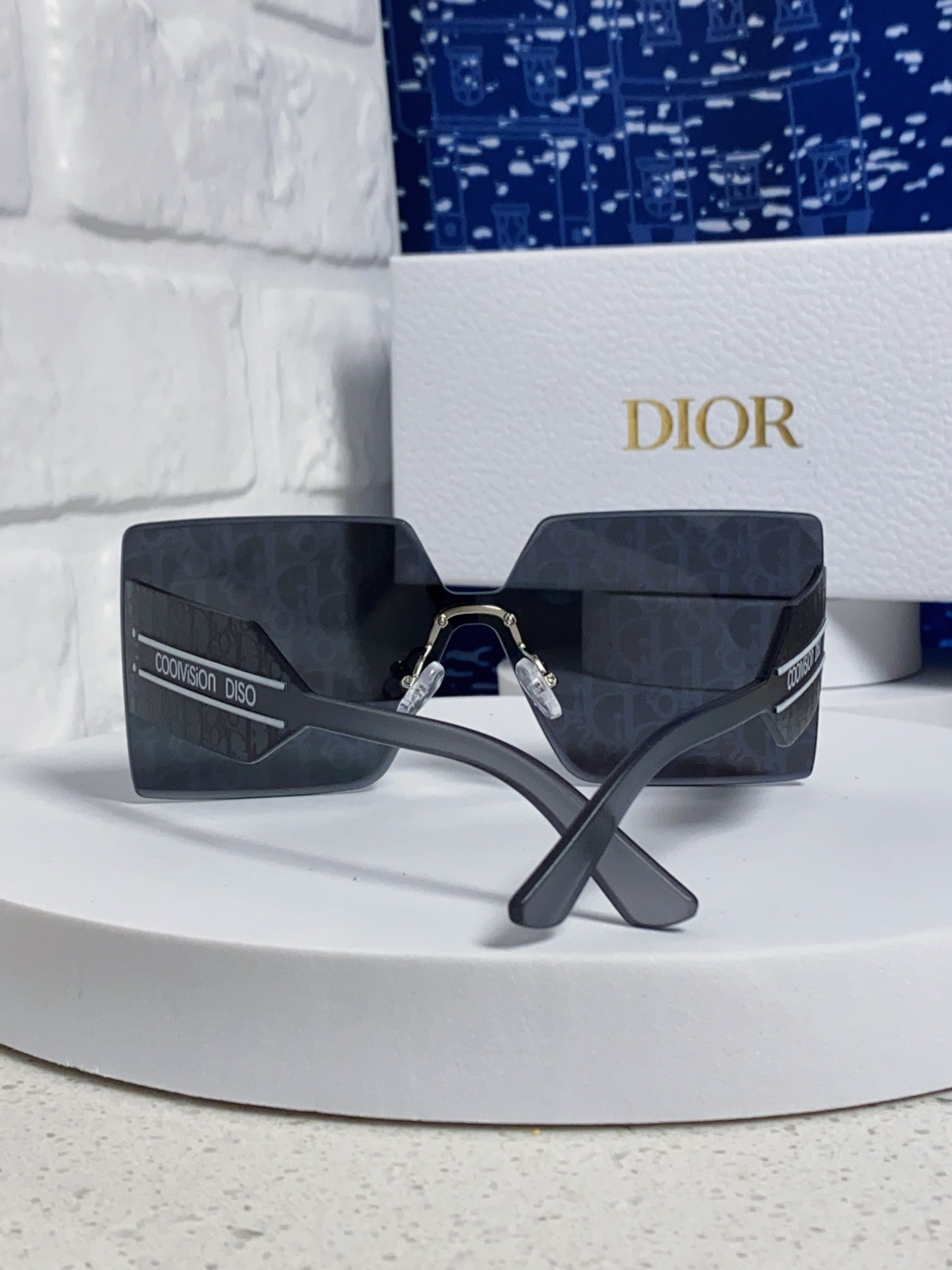  Dior迪奥 2025新款 镜面带字母无框切边时尚太阳眼镜女欧美外贸高级感大方框男墨镜潮显瘦