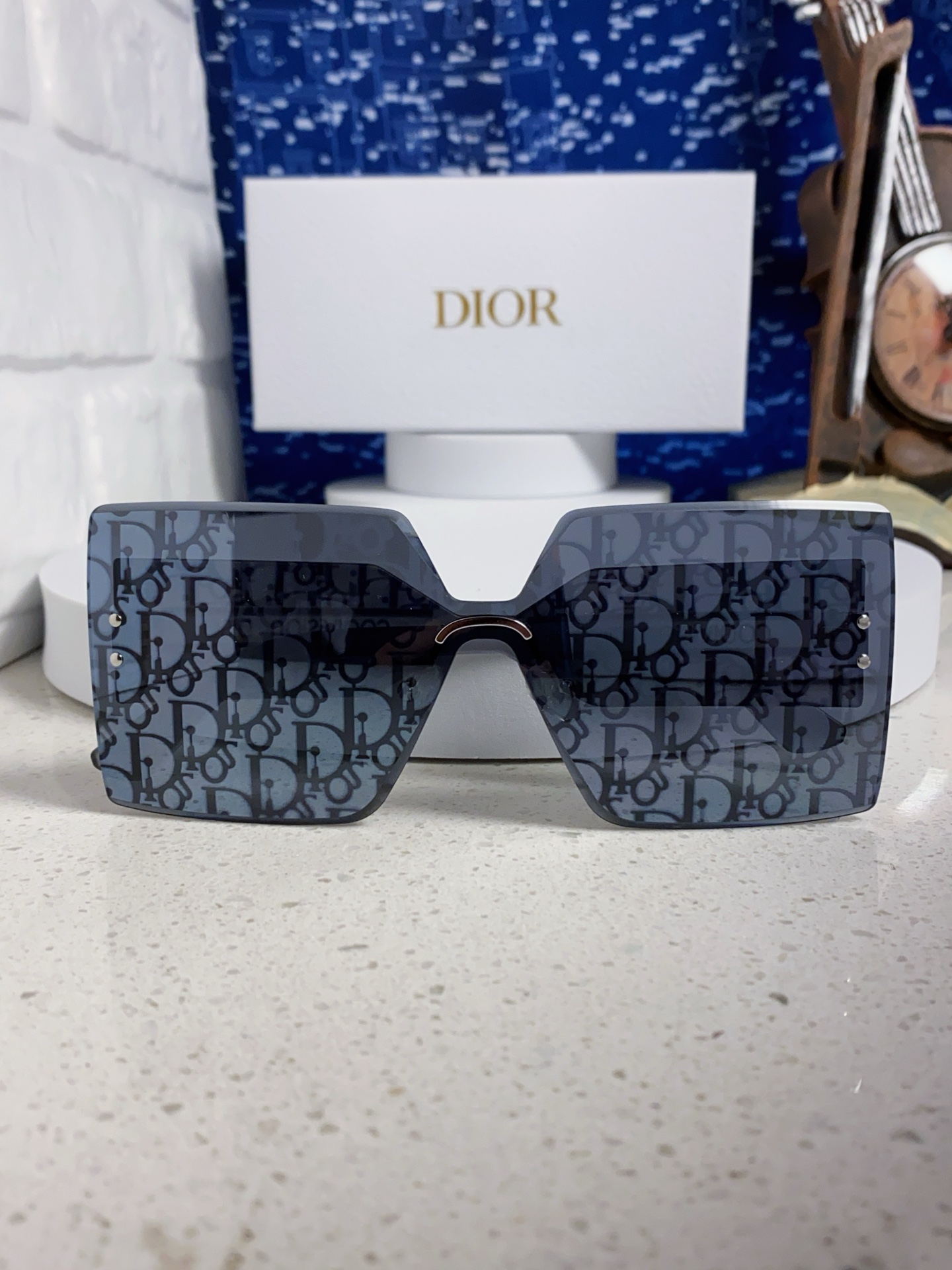  Dior迪奥 2025新款 镜面带字母无框切边时尚太阳眼镜女欧美外贸高级感大方框男墨镜潮显瘦