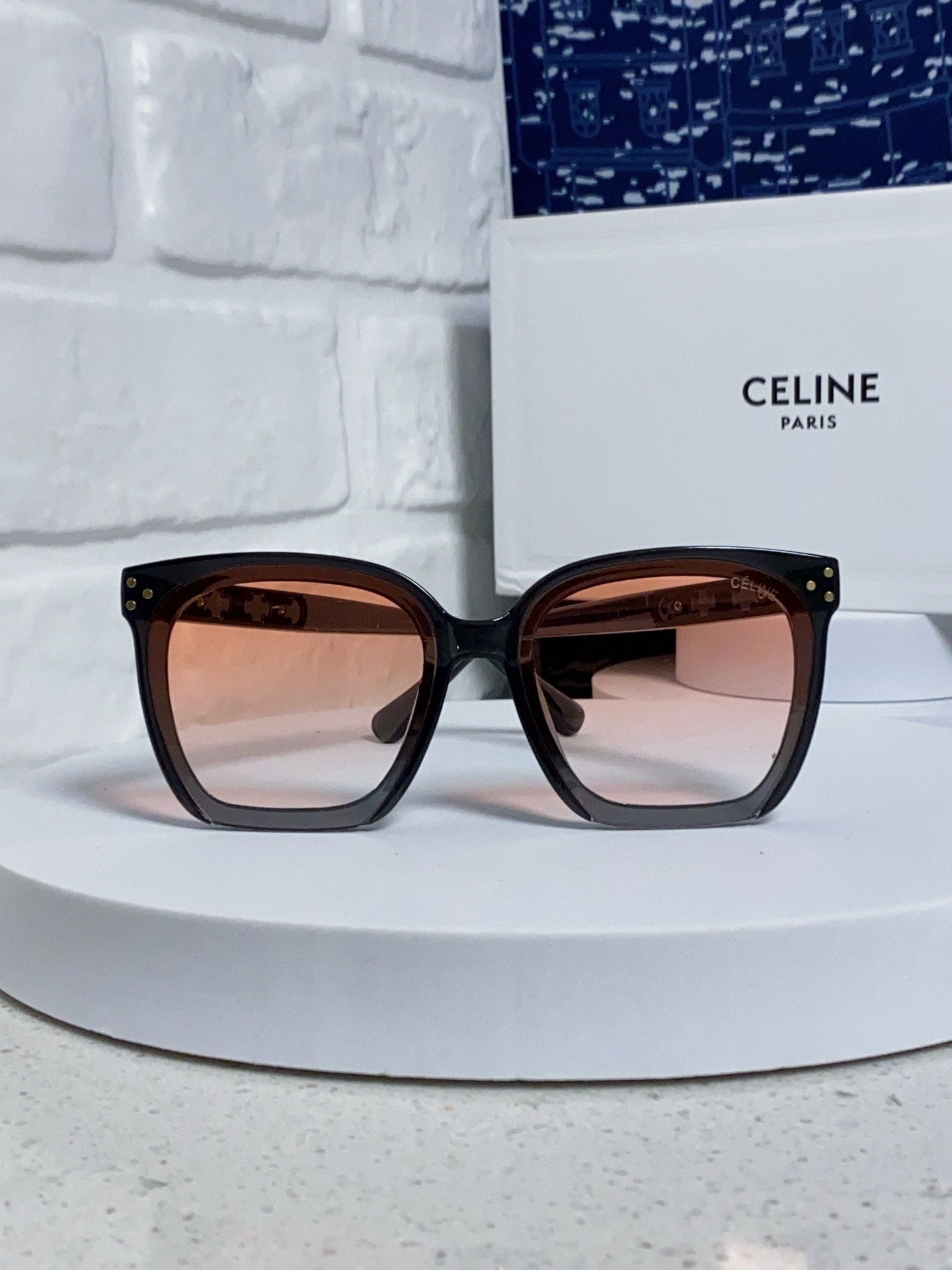  Celine赛琳 2025新款 欧美明星网红方形大框复古墨镜韩版男女潮个性朋克风太阳眼镜 