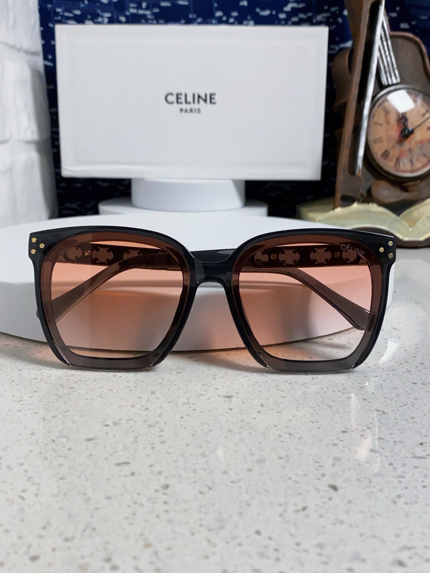  Celine赛琳 2025新款 欧美明星网红方形大框复古墨镜韩版男女潮个性朋克风太阳眼镜 