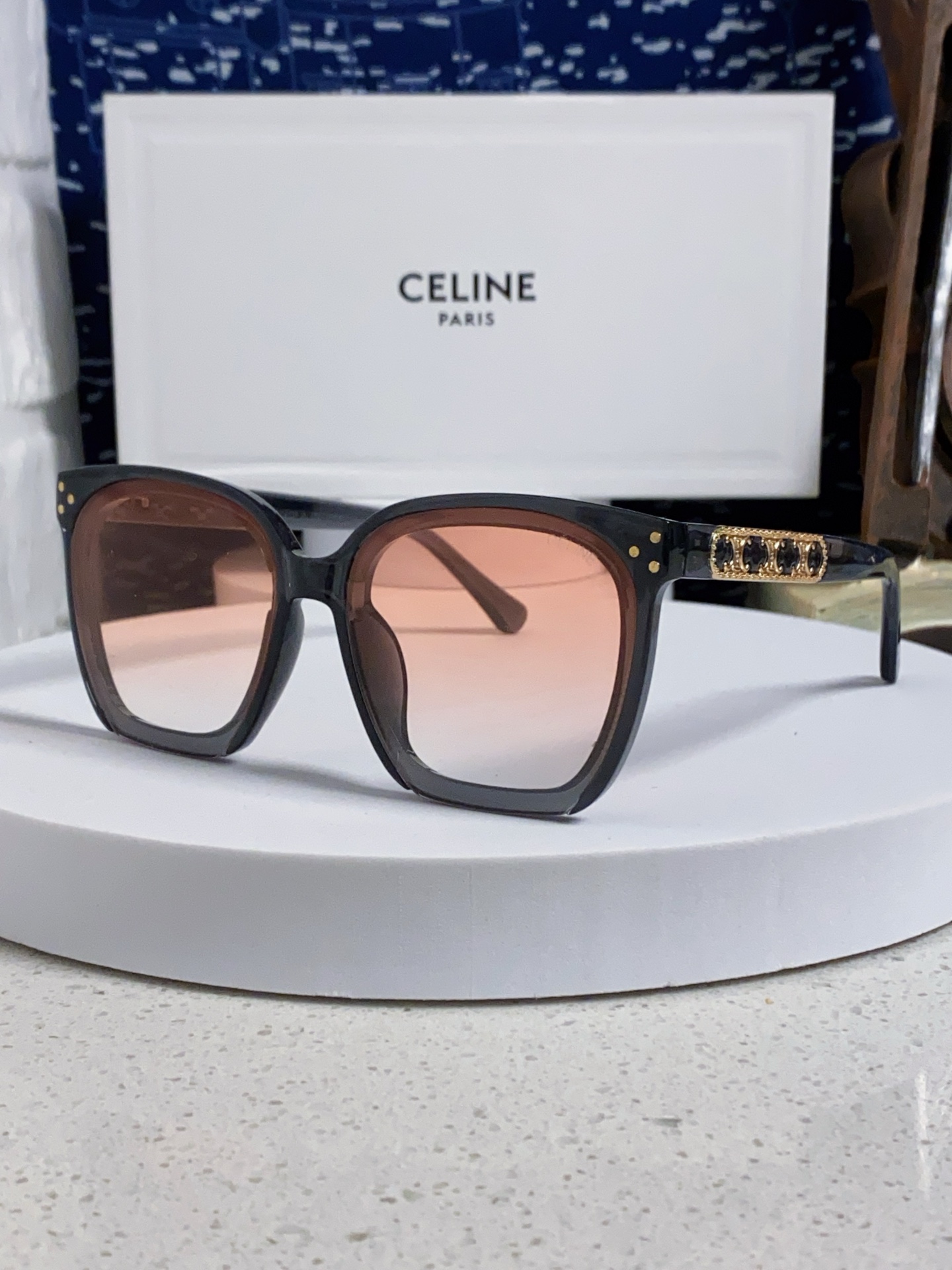  Celine赛琳 2025新款 欧美明星网红方形大框复古墨镜韩版男女潮个性朋克风太阳眼镜 